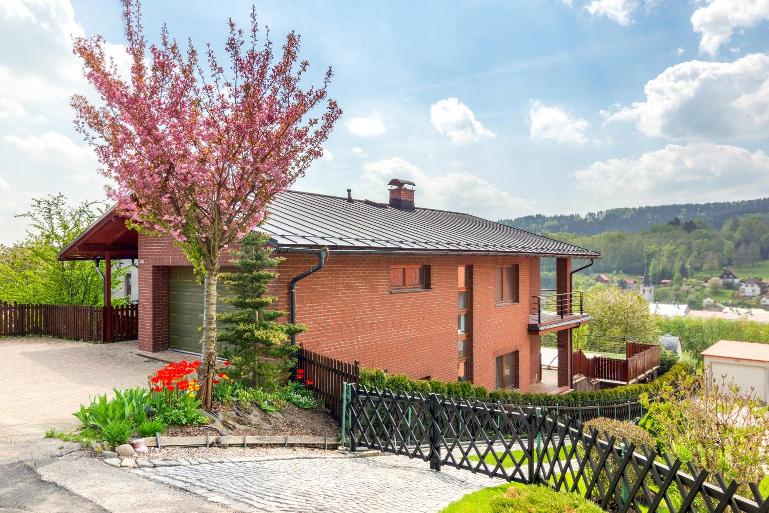 Vila Sluneční stráň view 4