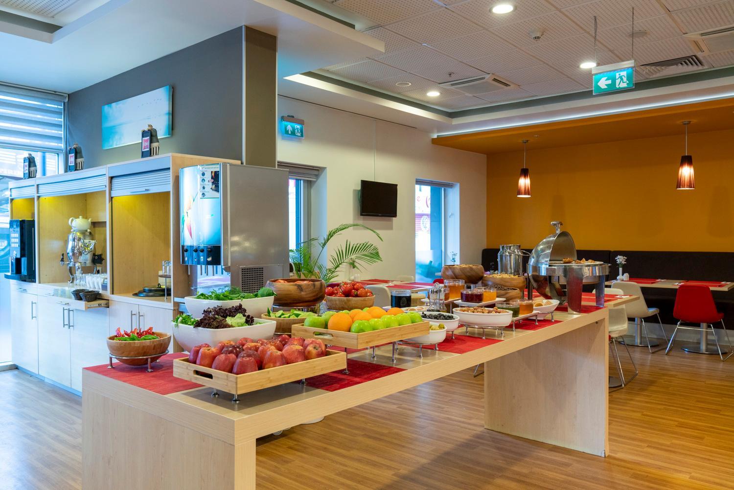 Ibis İzmir Alsancak - Image 30