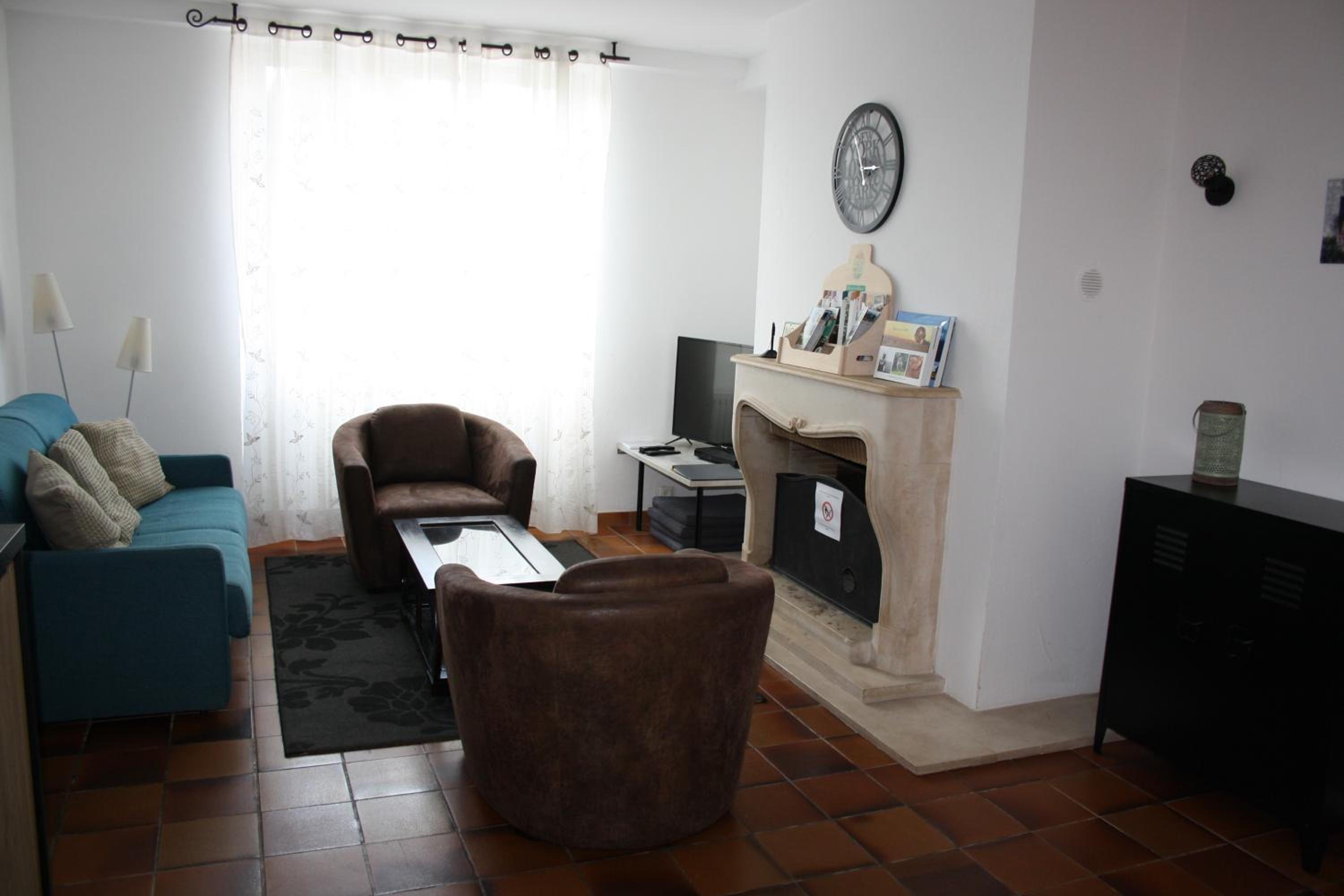 Photo 8