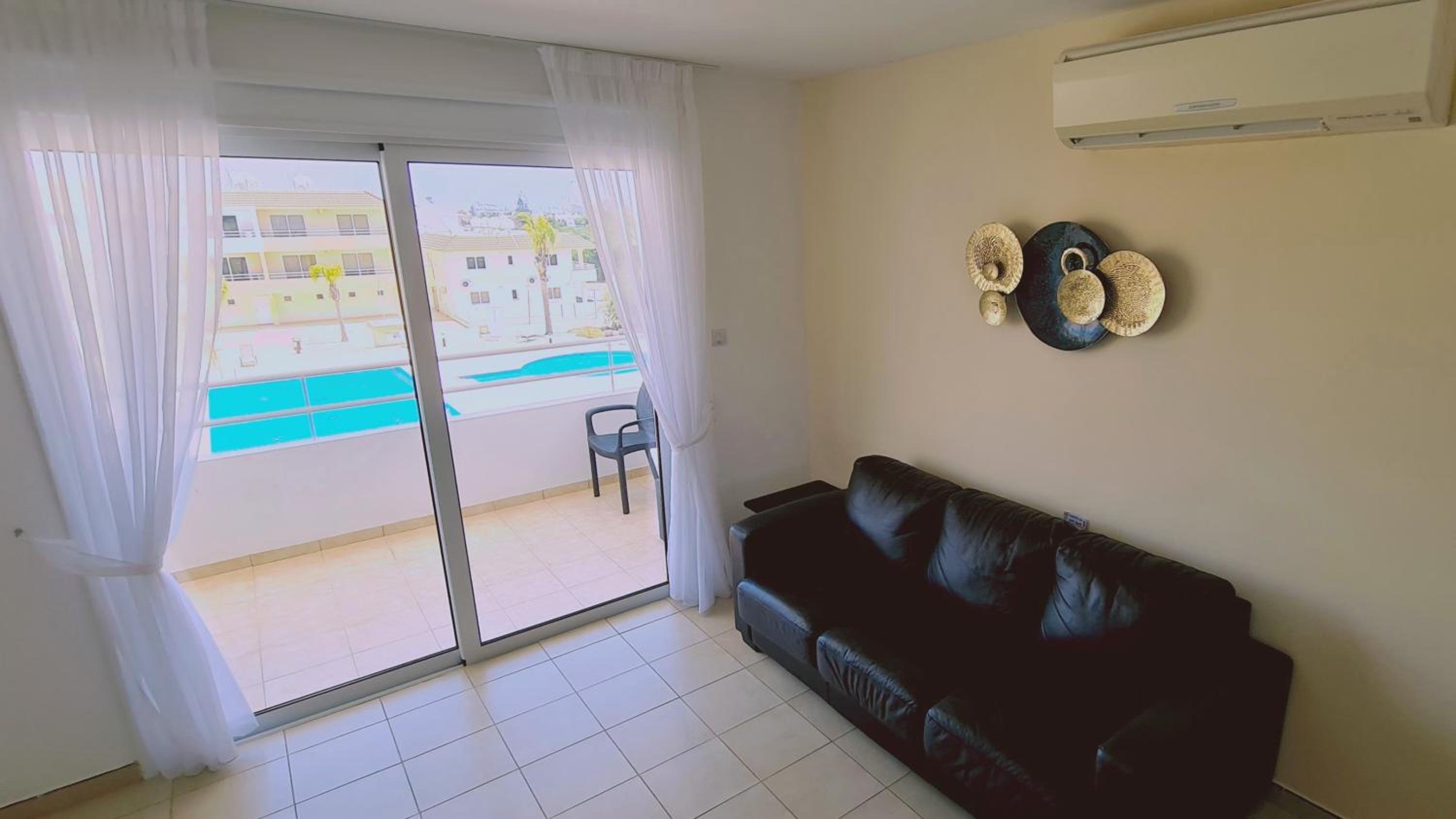 Nissi 3 Privileges Apt