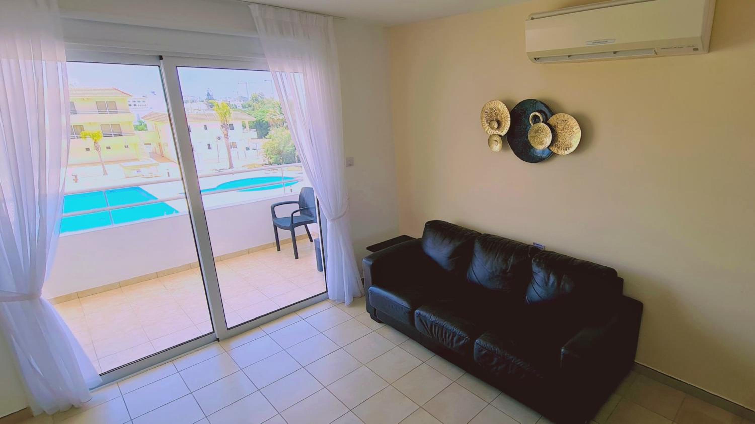 Nissi 3 Privileges Apt