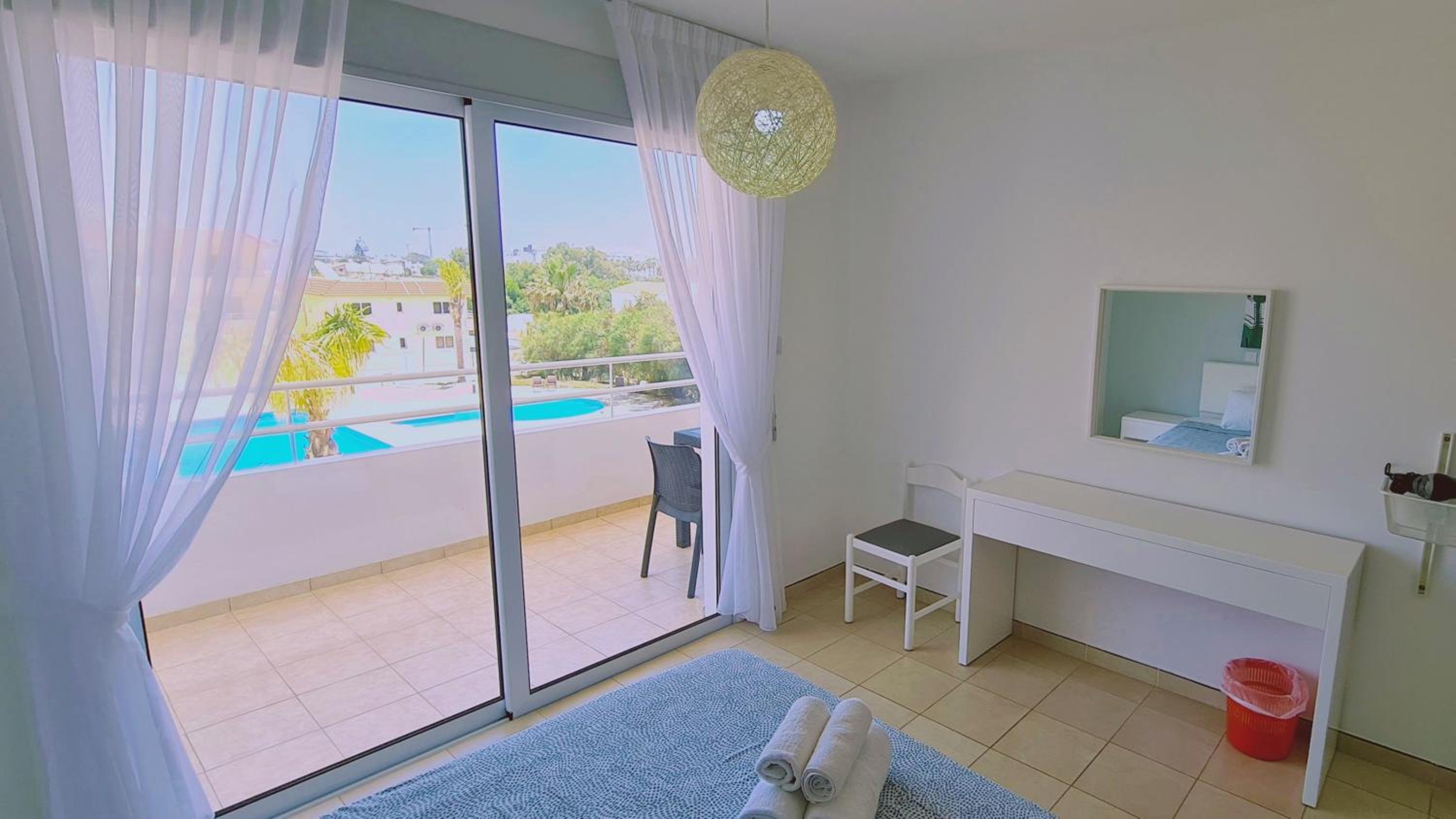 Nissi 3 Privileges Apt