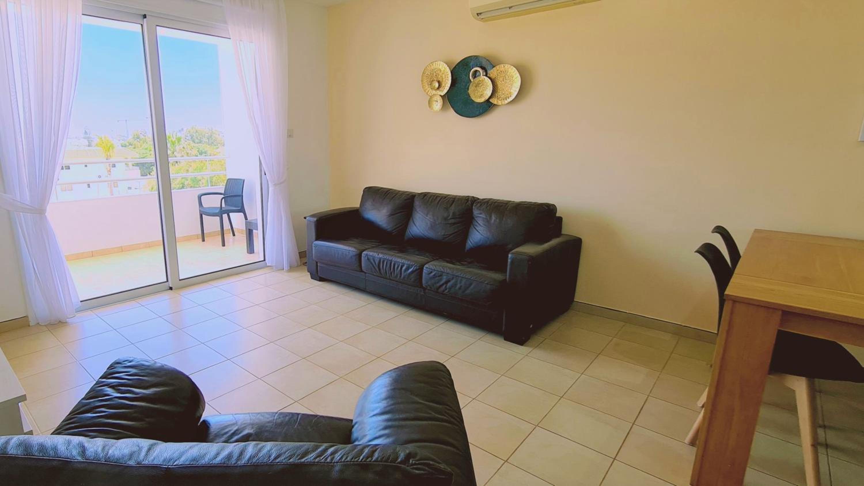 Nissi 3 Privileges Apt