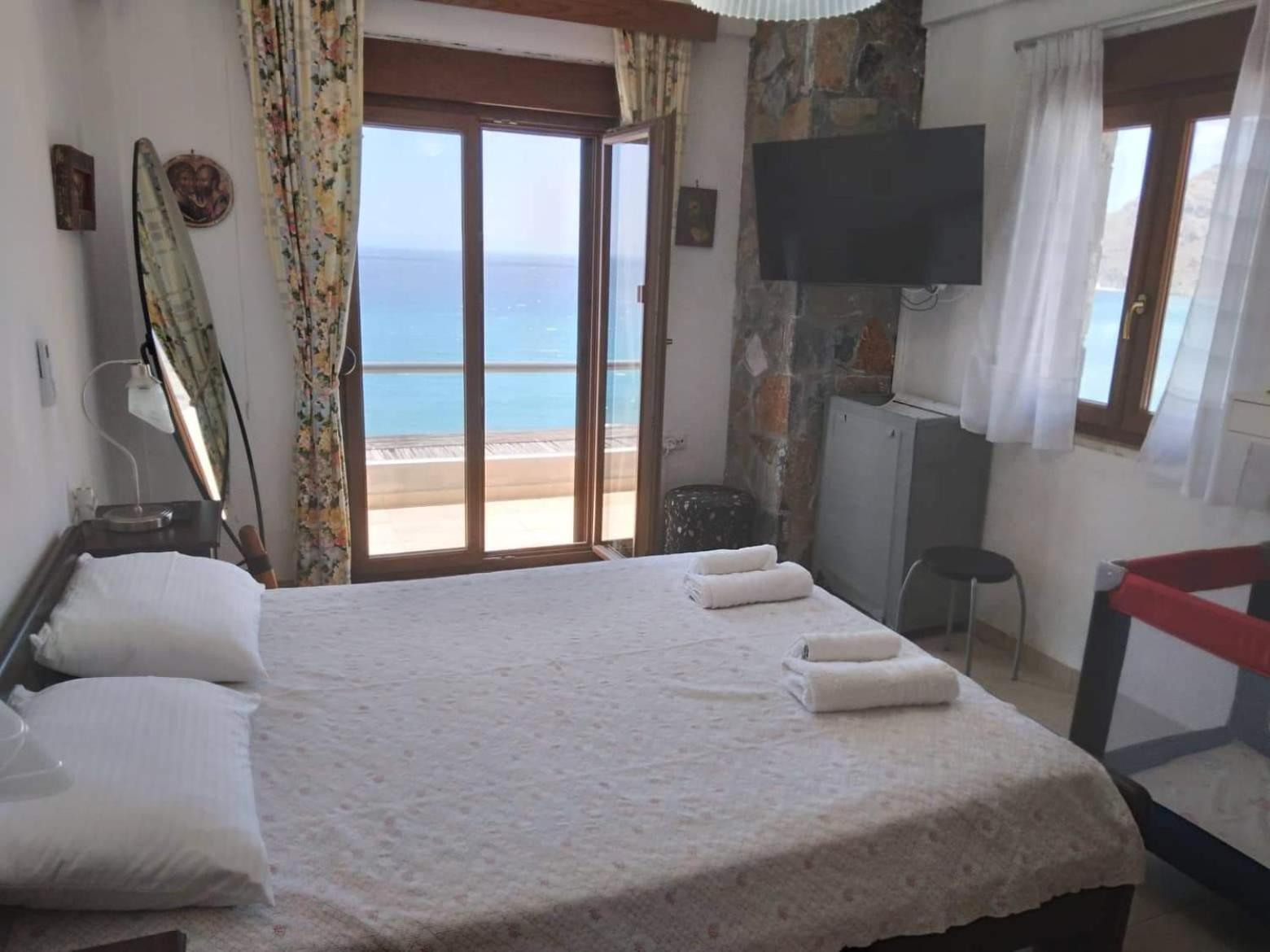 VILLA PETRINO