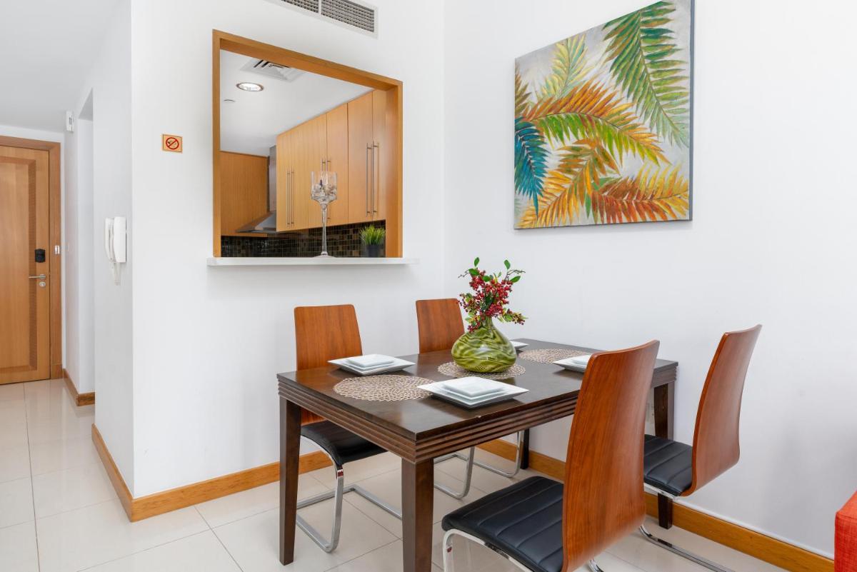 Vacay Lettings - 1 Bed at Iris Blue, Dubai Marina