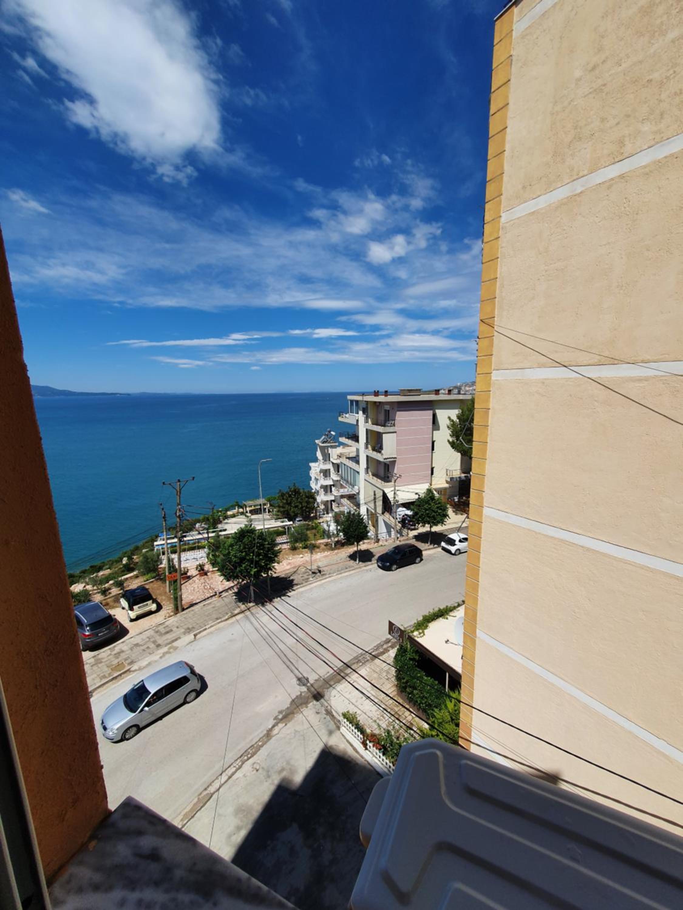 Klajdi Apartaments