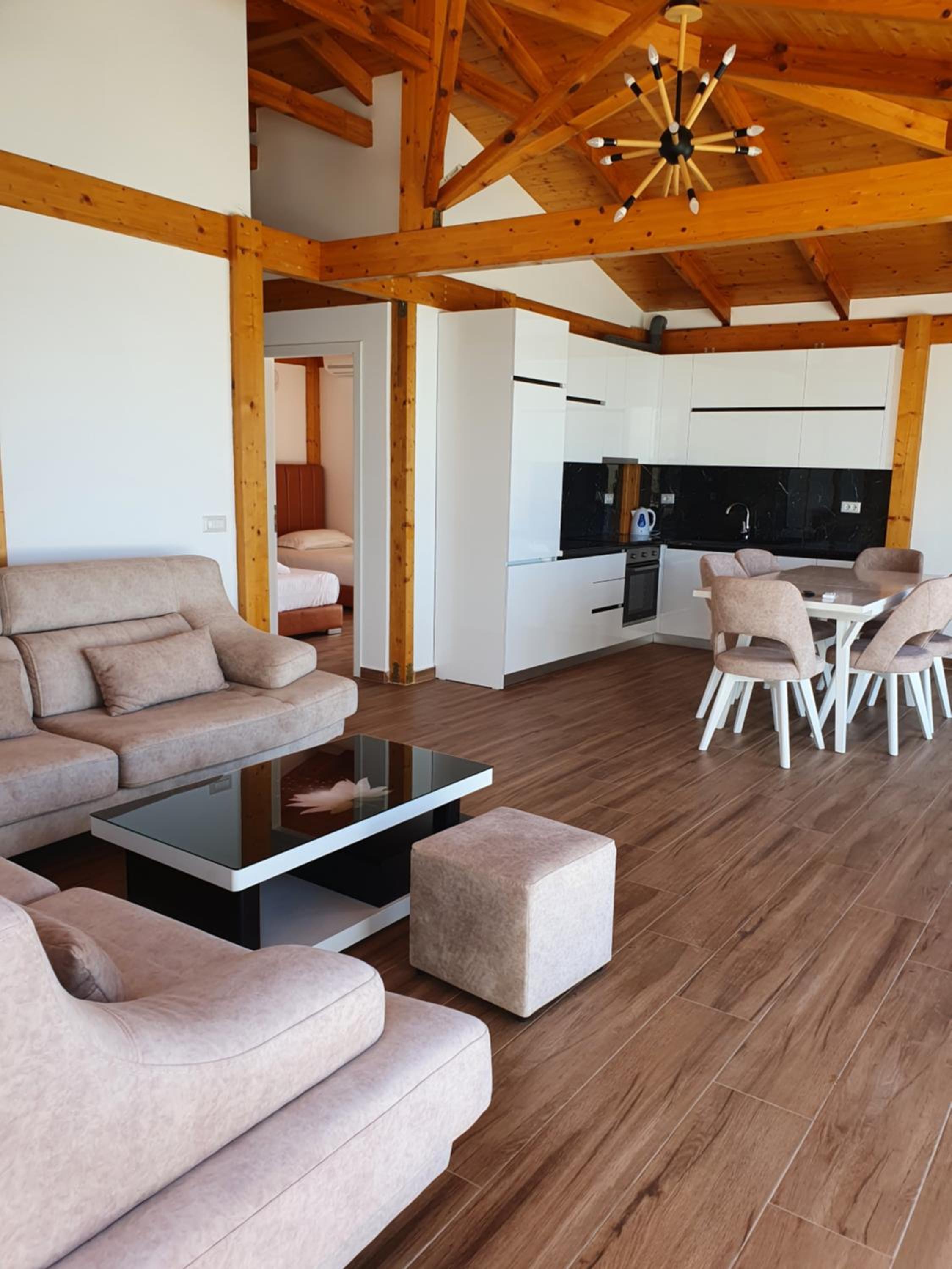 Klajdi Apartaments