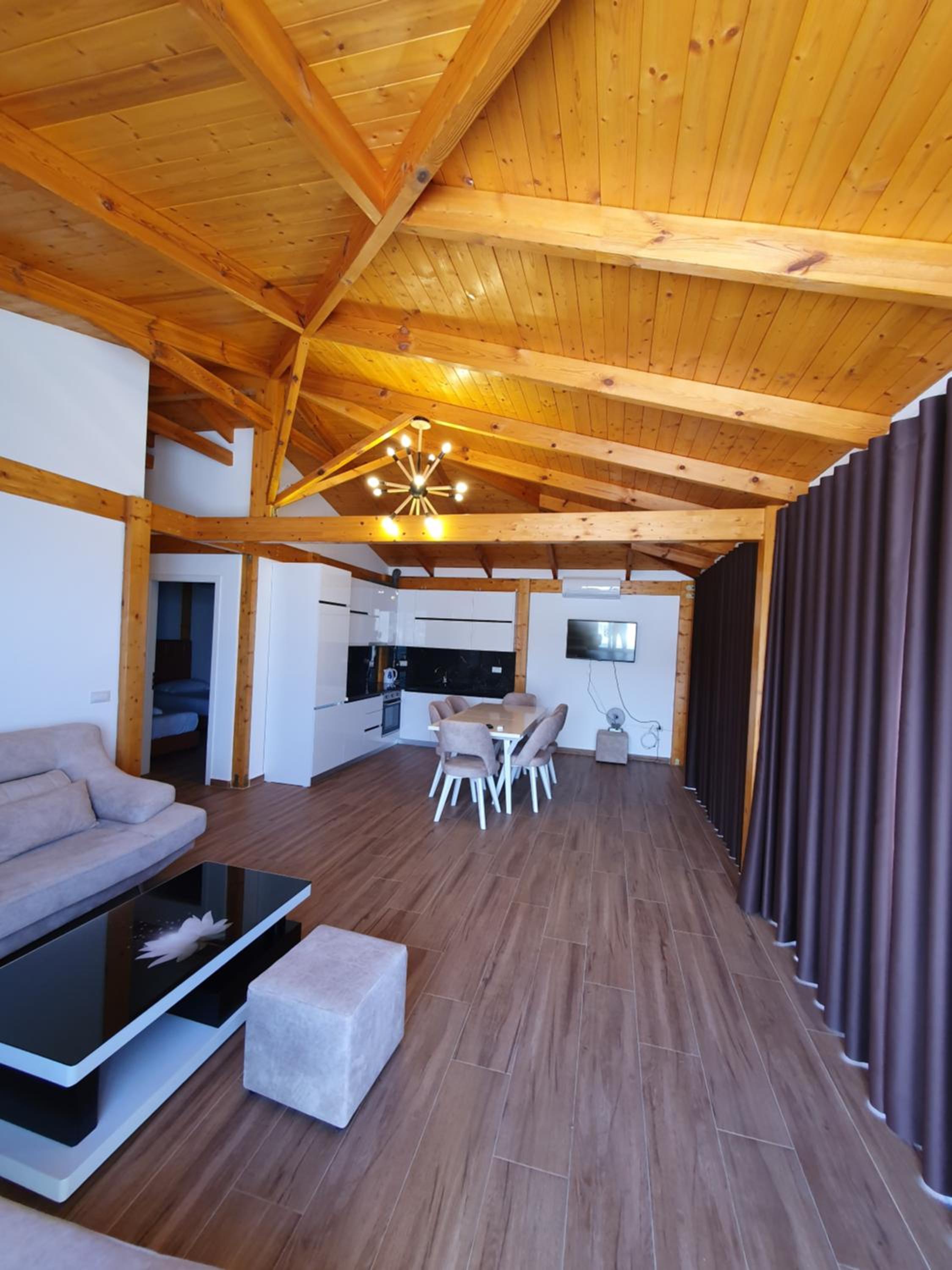 Klajdi Apartaments