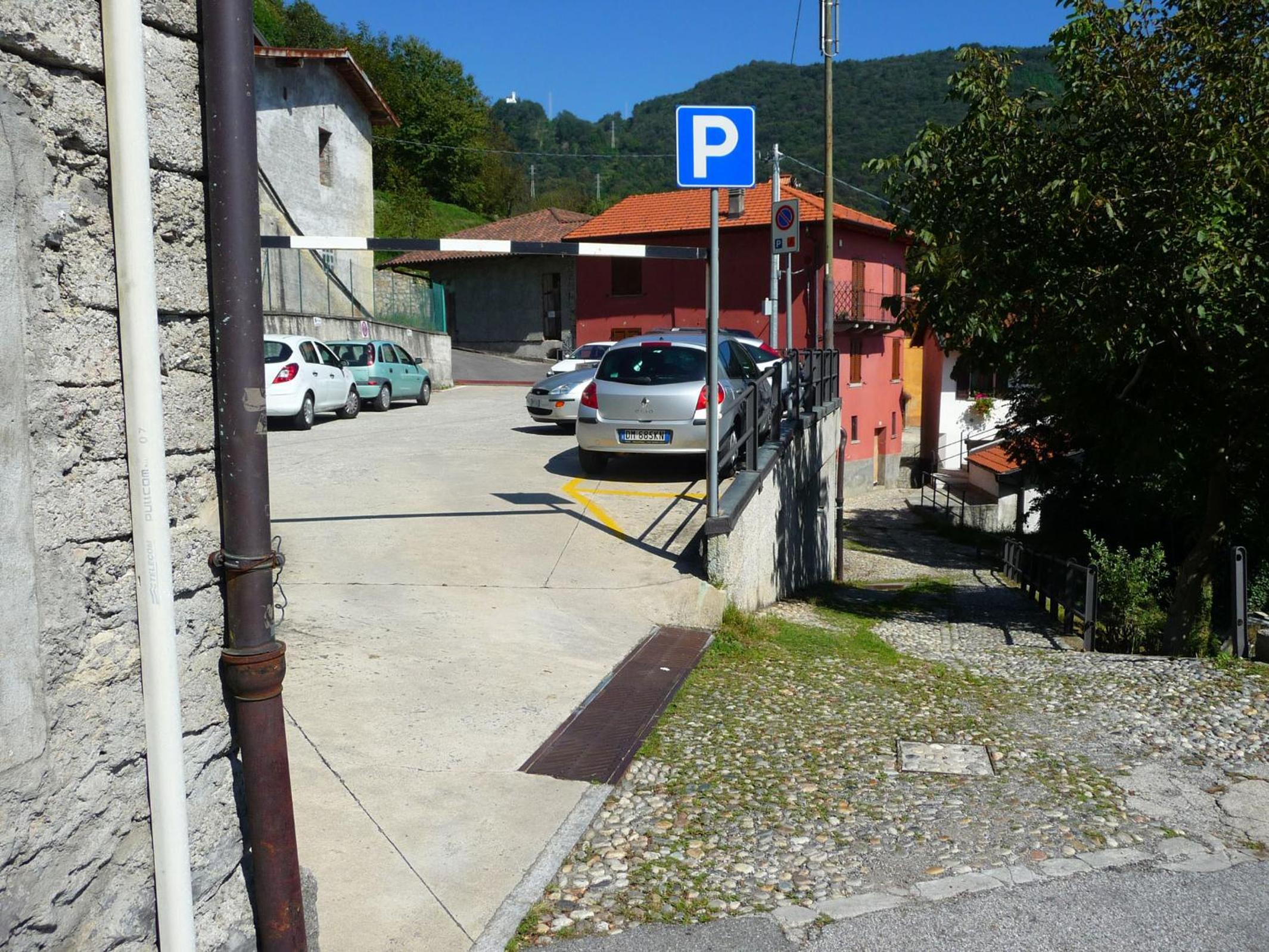 Casa Logo view 4