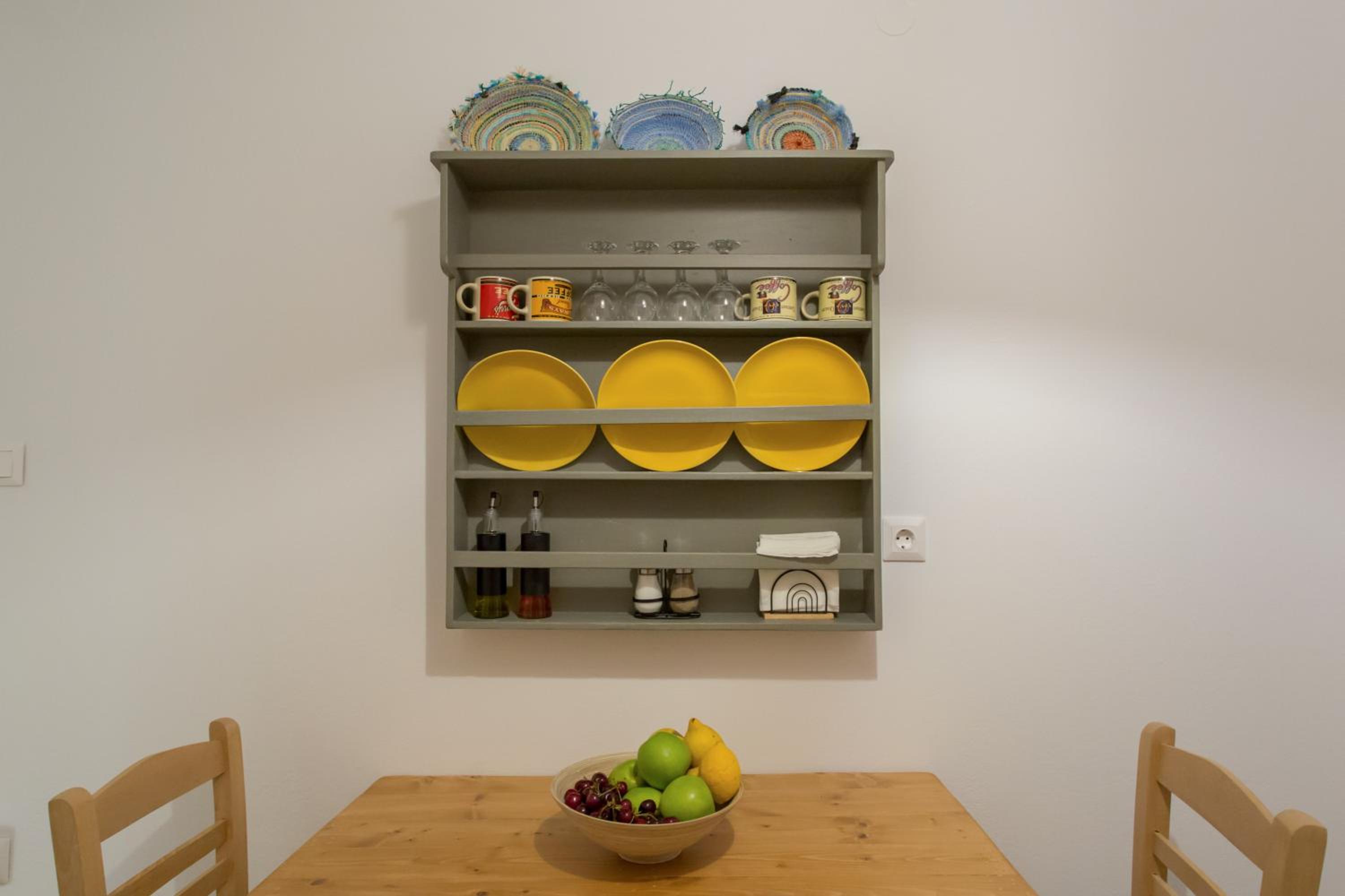 Satsi’s Cozy Casa-2 min from the beach&town photo 5