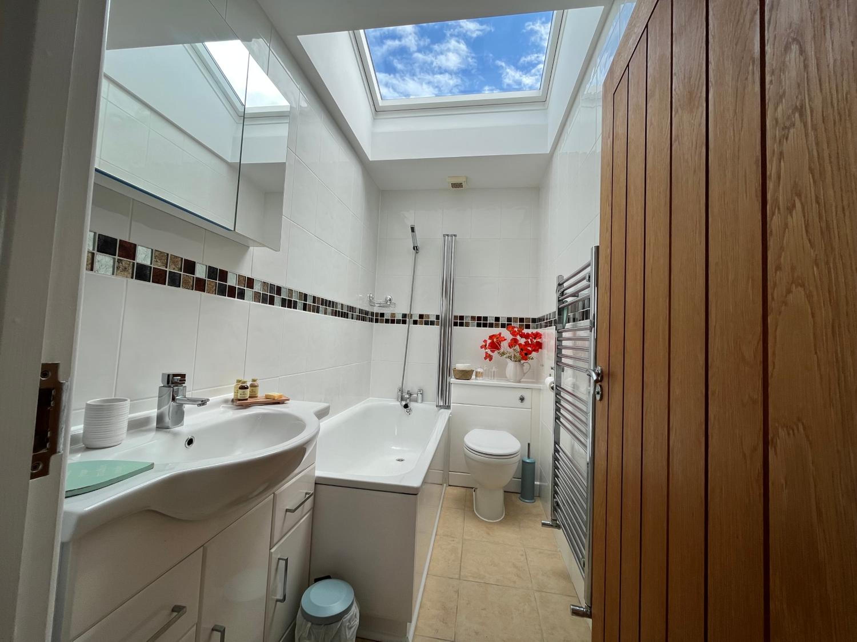 Oak Valley Lodges & Camping view 5