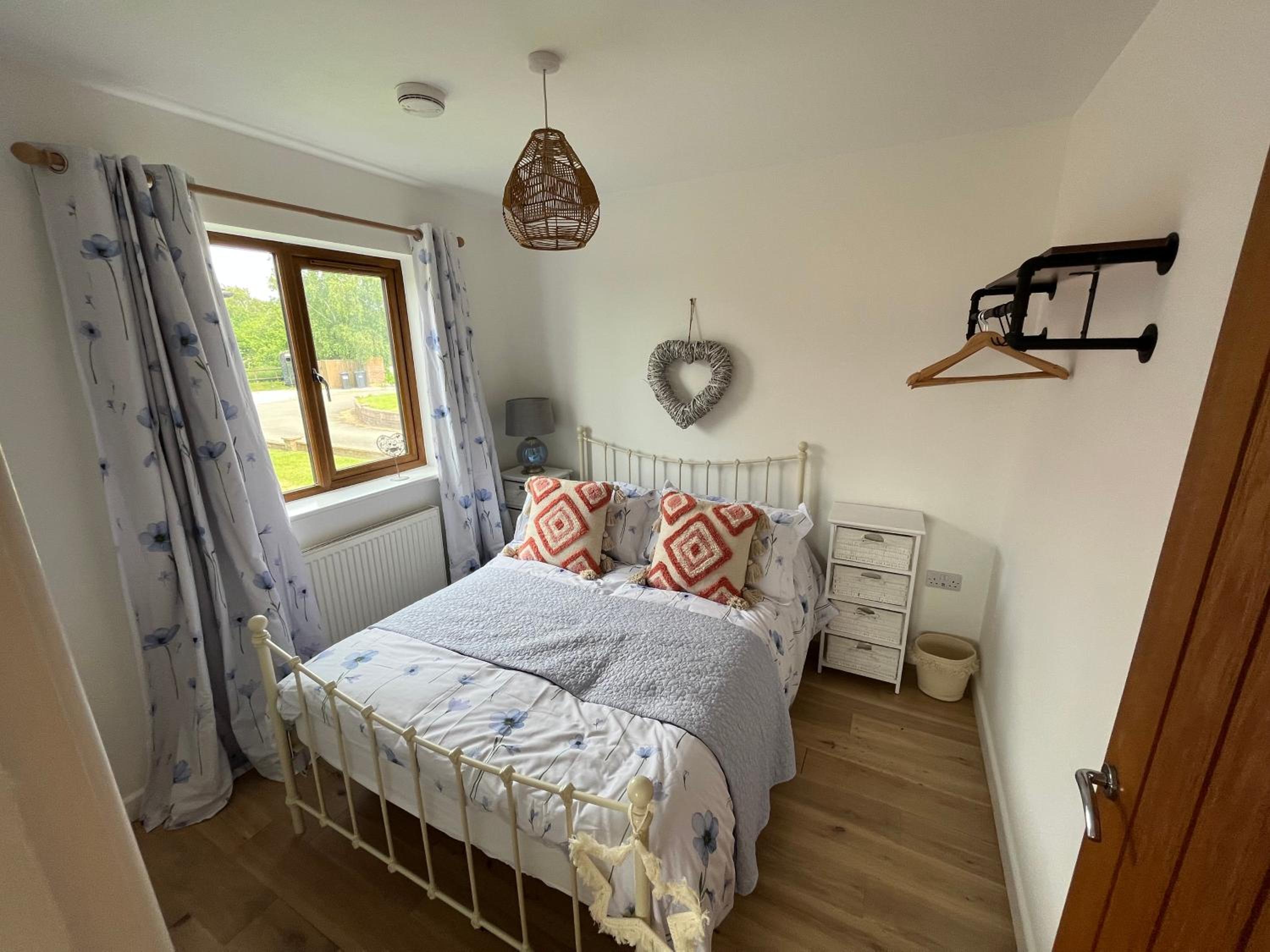Oak Valley Lodges & Camping view 3