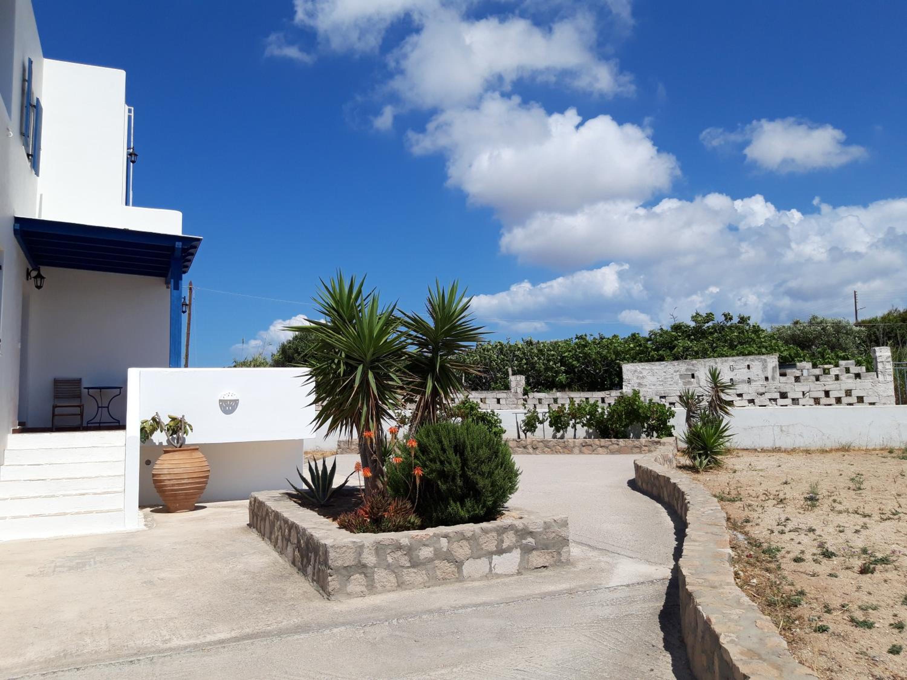 Akitos Maisonette