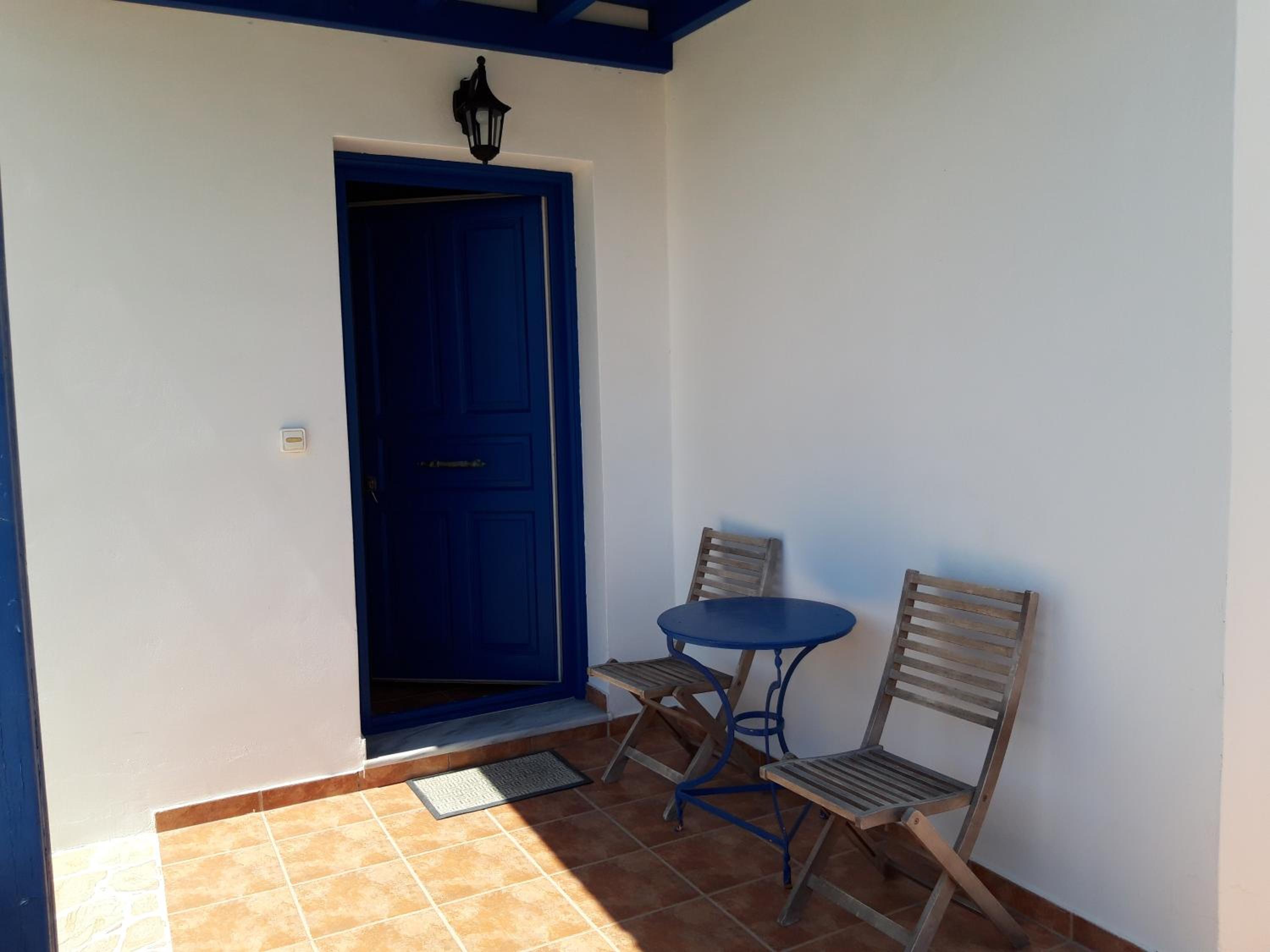 Akitos Maisonette
