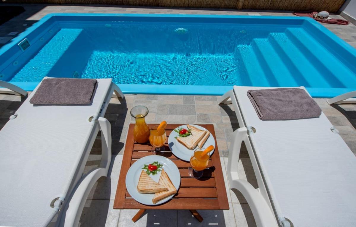 Kremasti Pool Villa near the beach photo 5