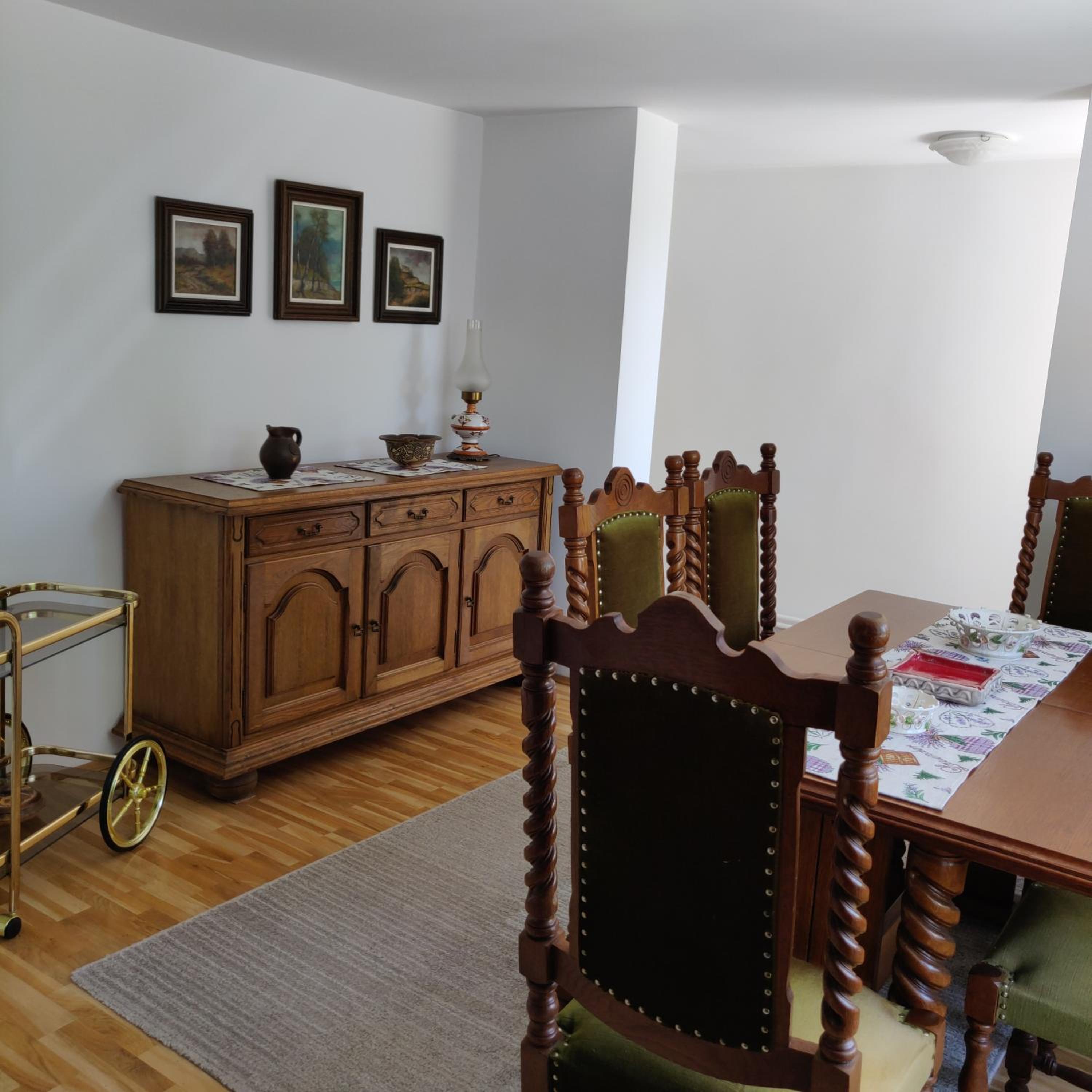Big 70m2 apartment with free parking view 4