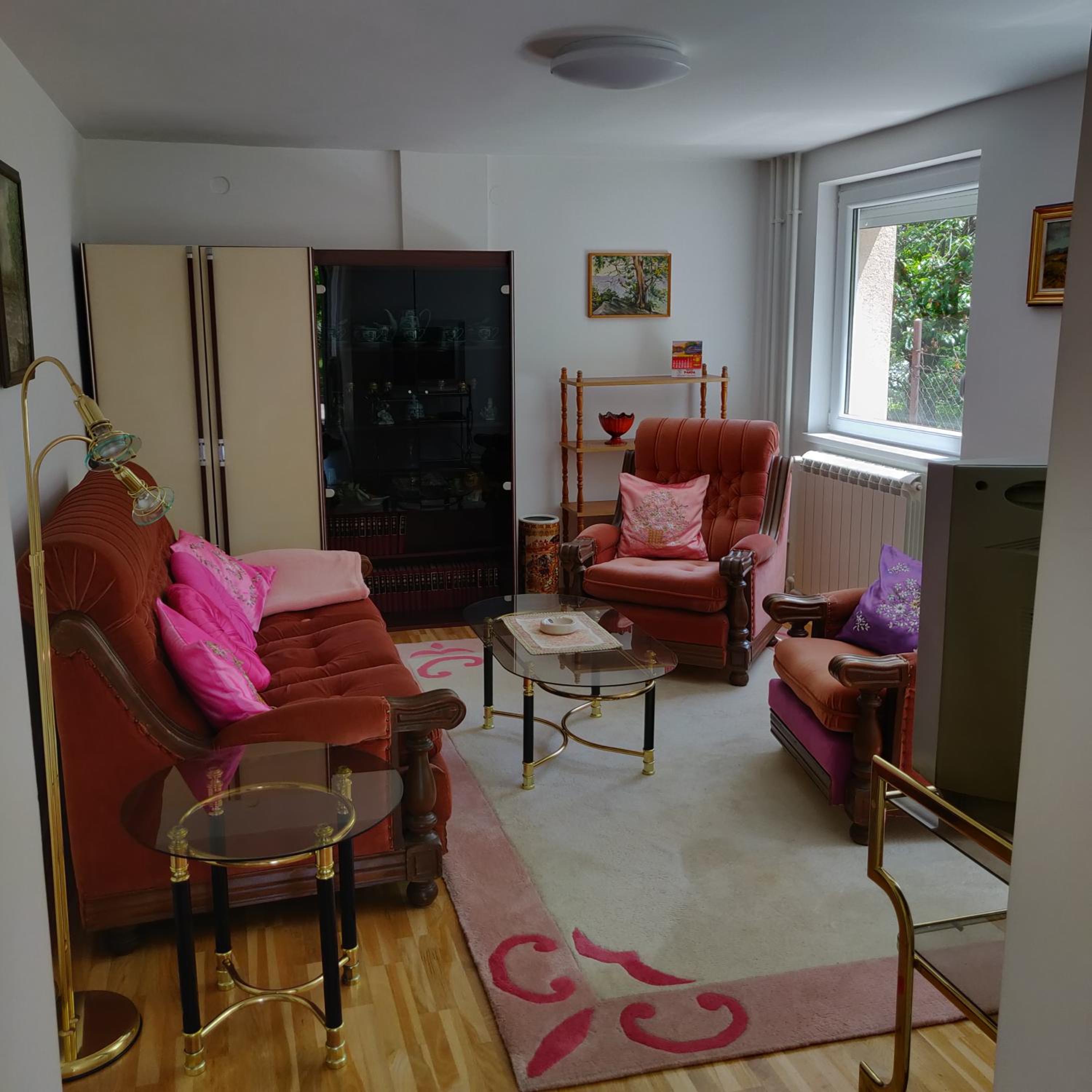 Big 70m2 apartment with free parking view 5