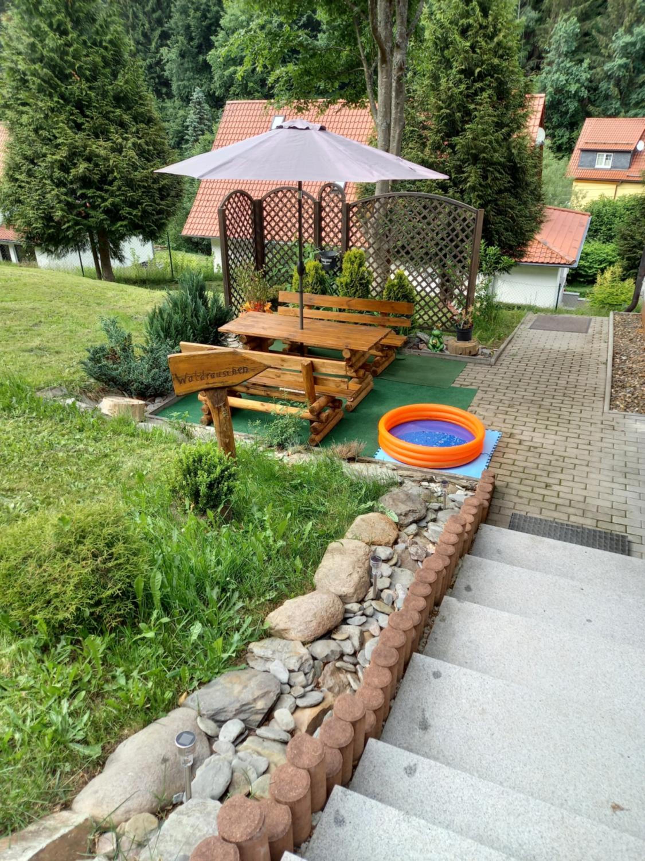 Monteur- und Ferienwohnung Waldrauschen