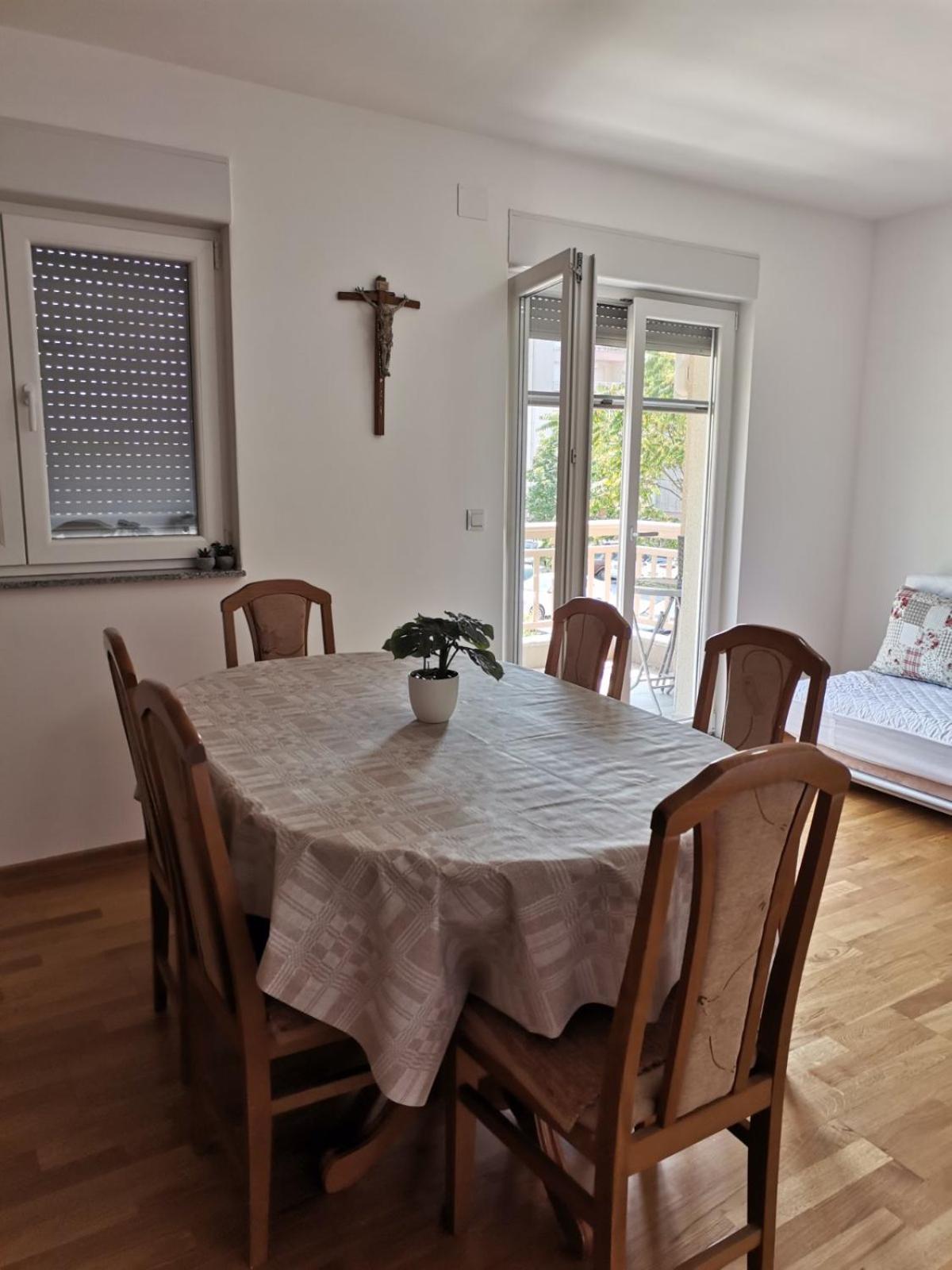 Apartman Marijana view 3