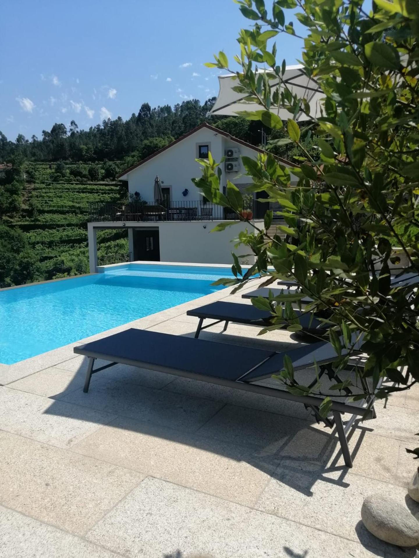 Casa de Caneiro view 5