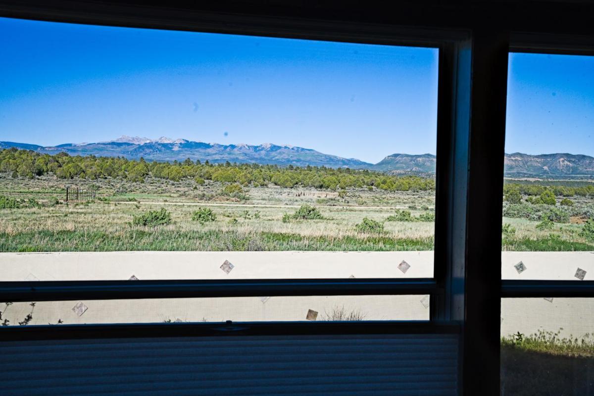 Sunny Southwest Cottage view 5