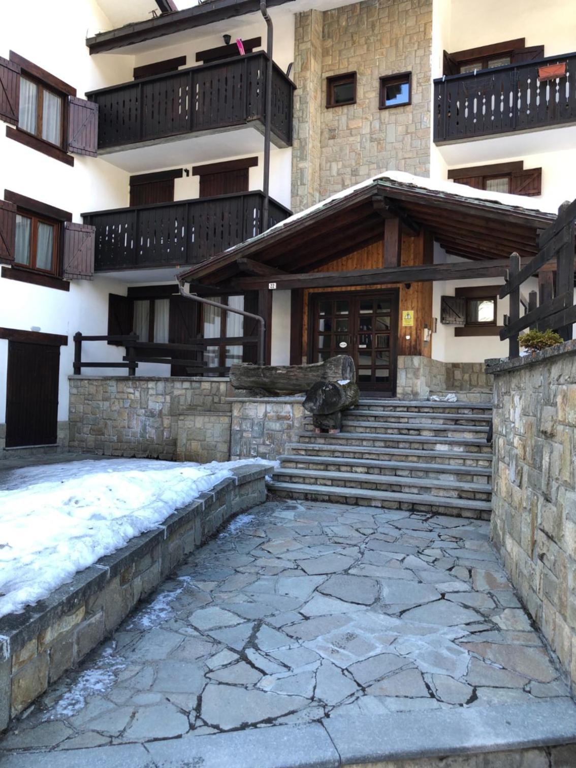 Accogliente appartamento in centro Champoluc view 2