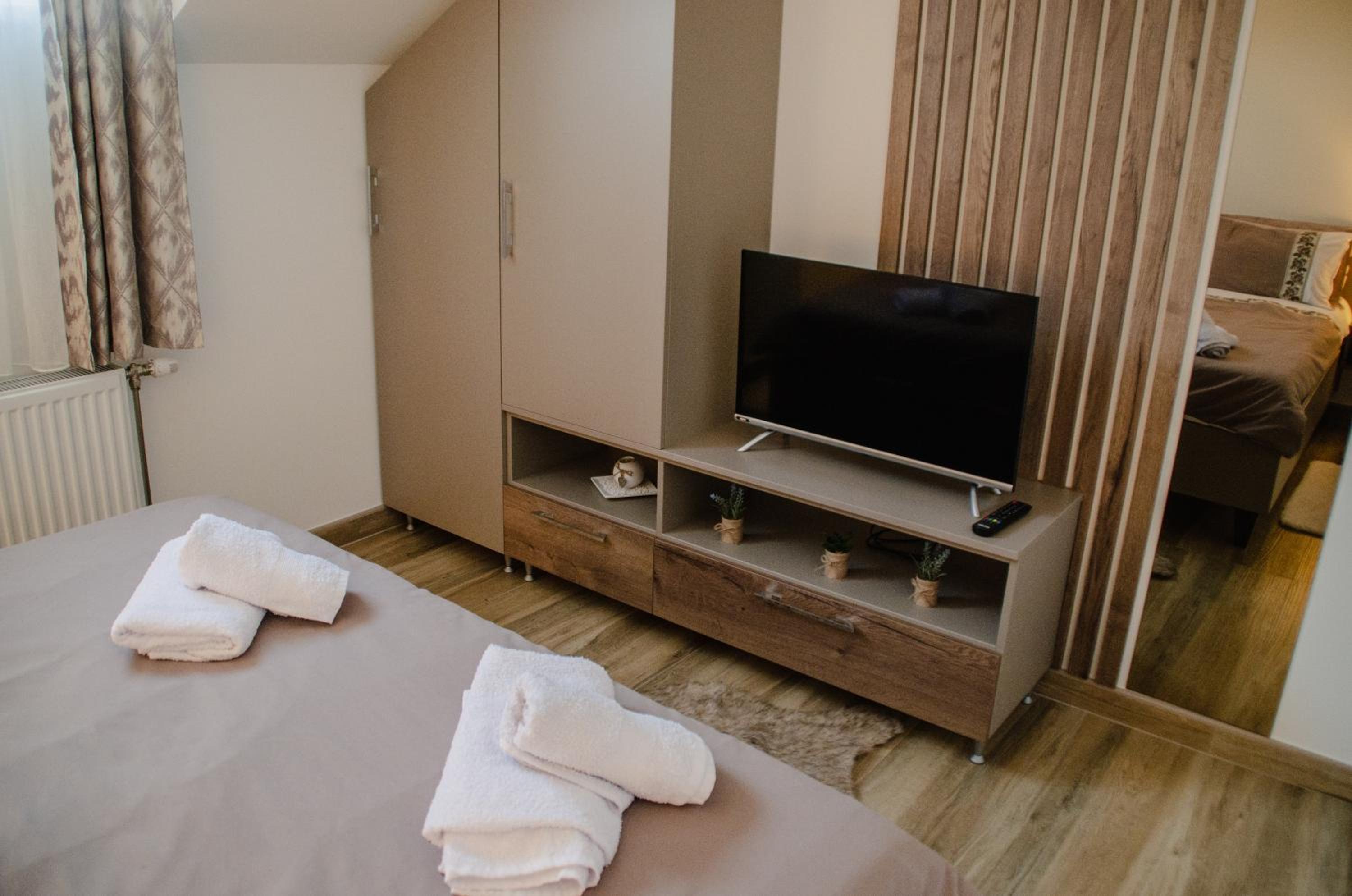 Harmonija Lux view 2