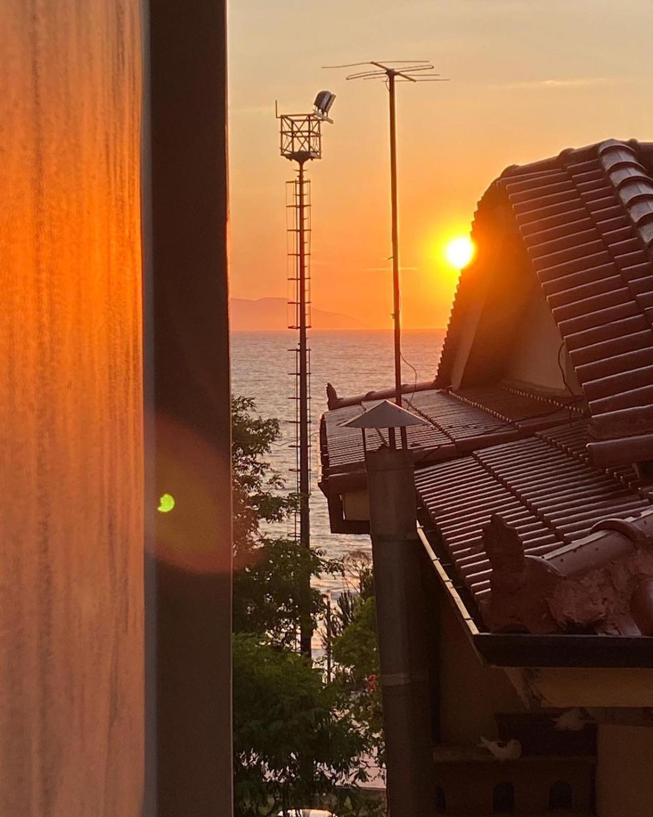 Soleil - Sea View Studio with Balcony