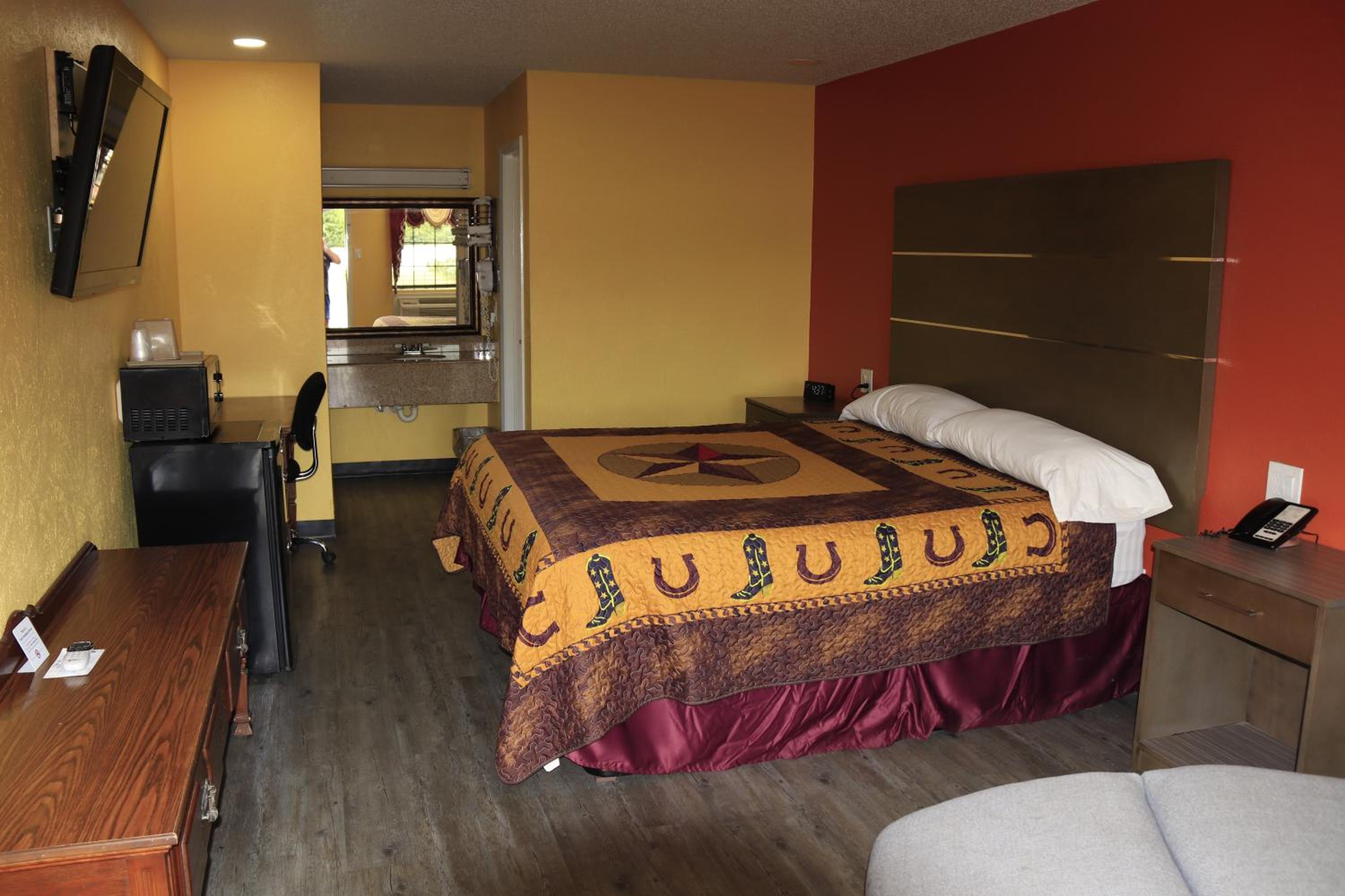 Chaparral Motel Hallettsville