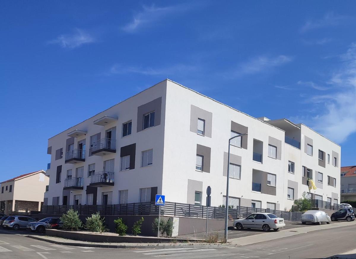 Hotel Sea & Sun - Image 1