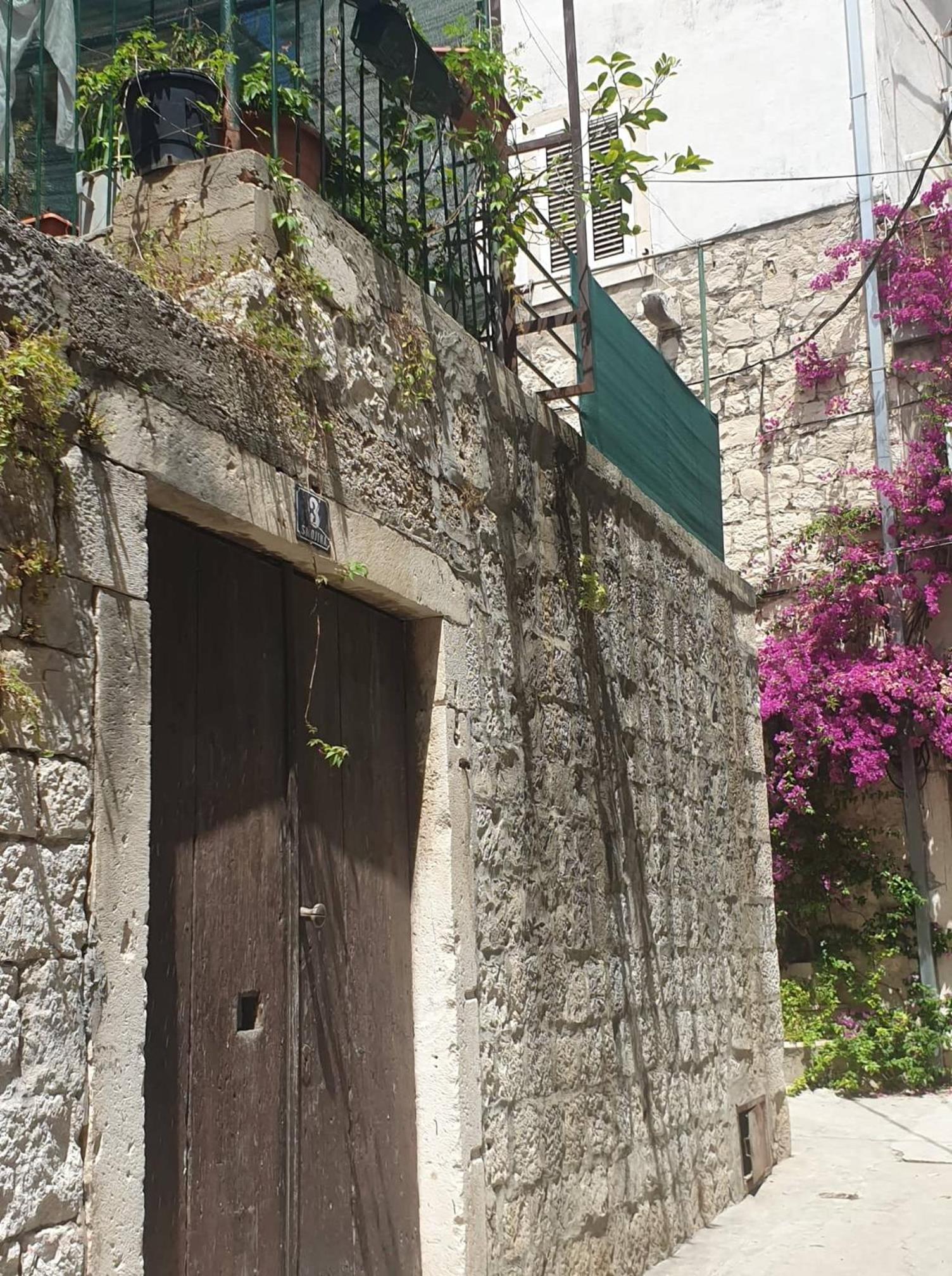 Photo 32