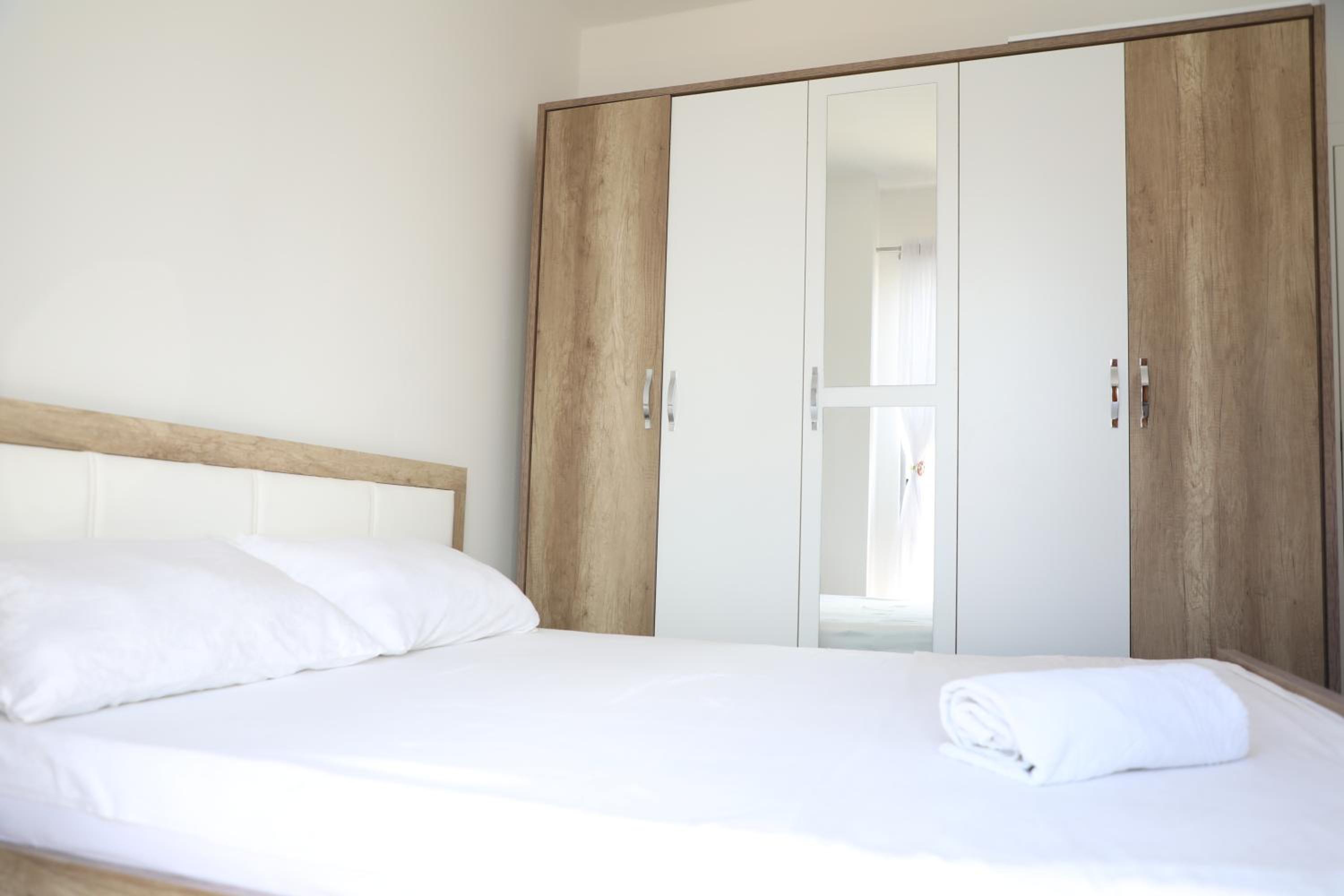 LUX3 Seaview & 43' TV Netflix