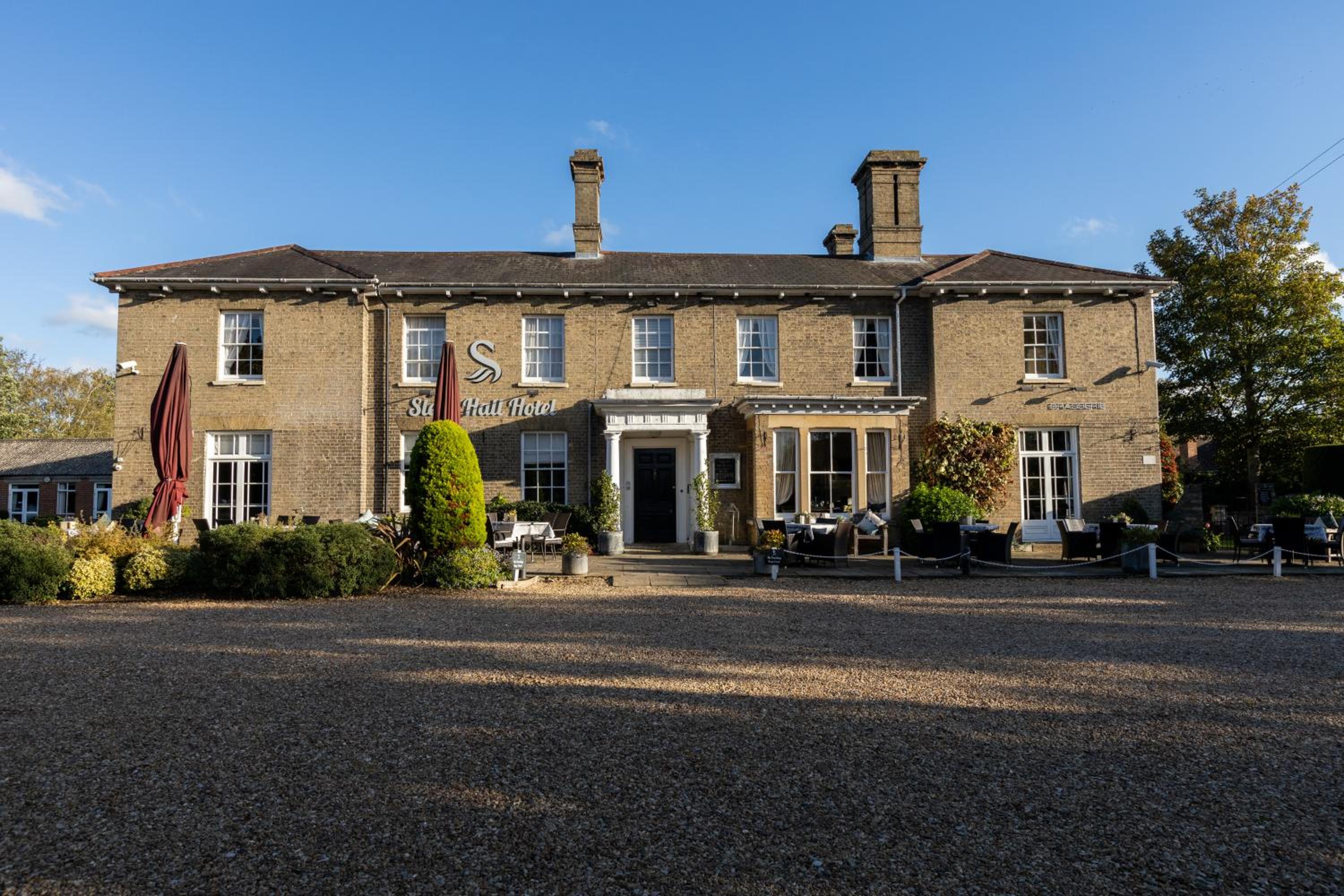 Hotel Slepe Hall Hotel - Image 1