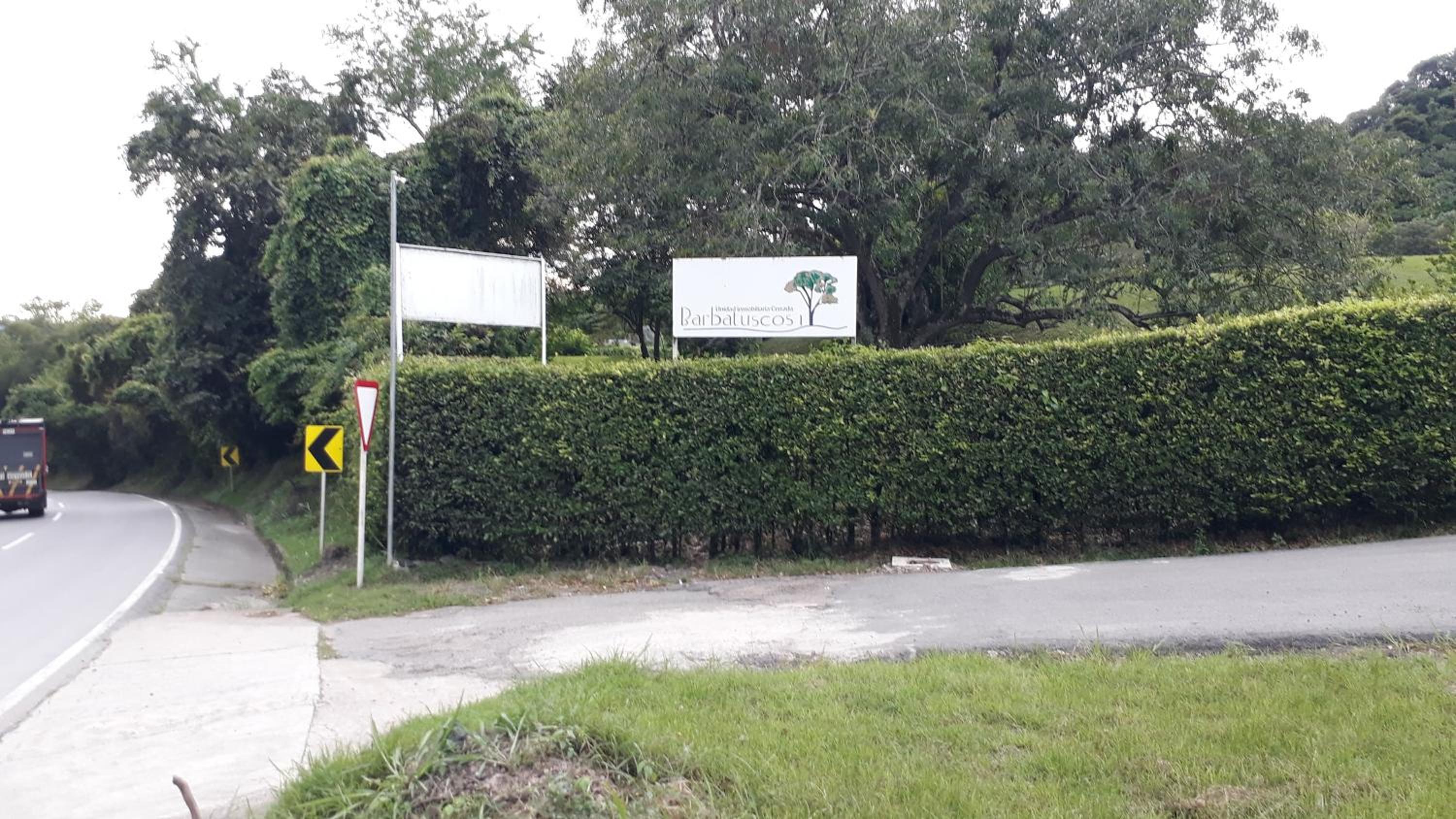 Casa campestre de lujo con piscina privada, terreno de 6mil mts, vigilancia 24horas,
