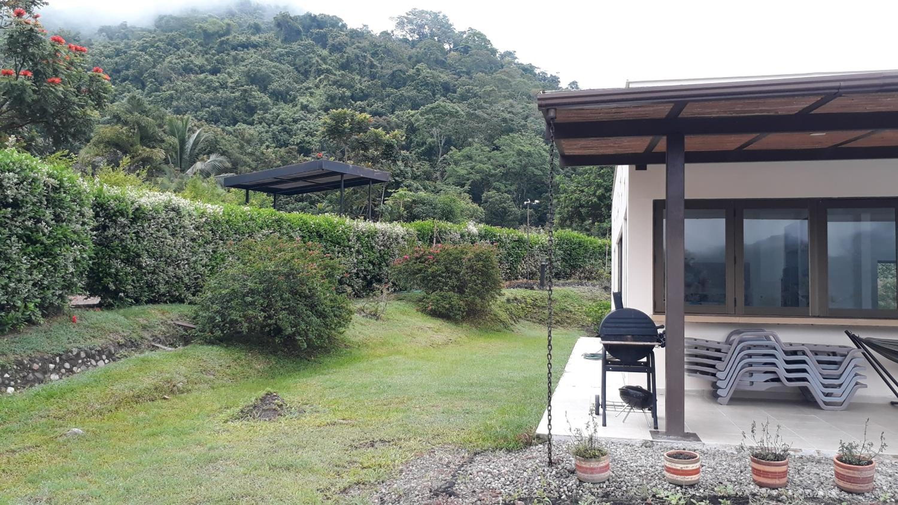 Casa campestre de lujo con piscina privada, terreno de 6mil mts, vigilancia 24horas,