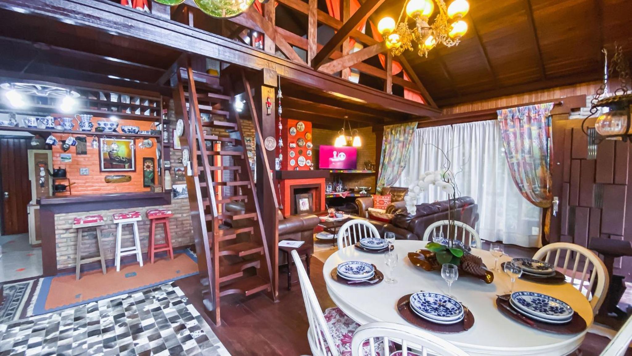 Locar-in Gramado - Meu Cantinho na Serra 10 pax
