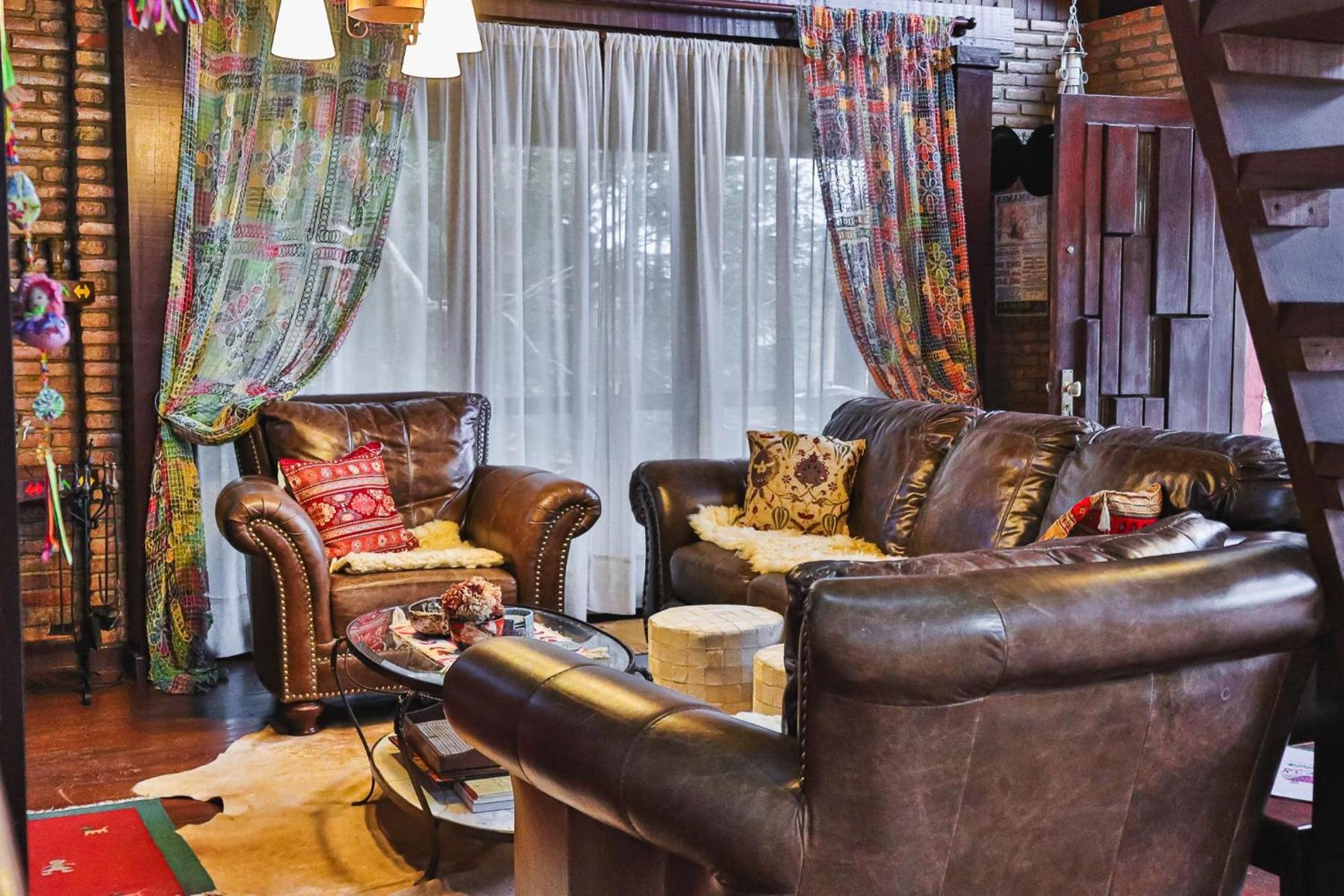 Locar-in Gramado - Meu Cantinho na Serra 10 pax