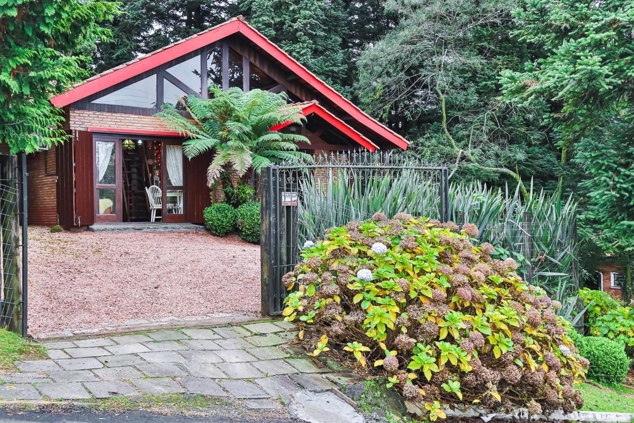 Locar-in Gramado - Meu Cantinho na Serra 10 pax