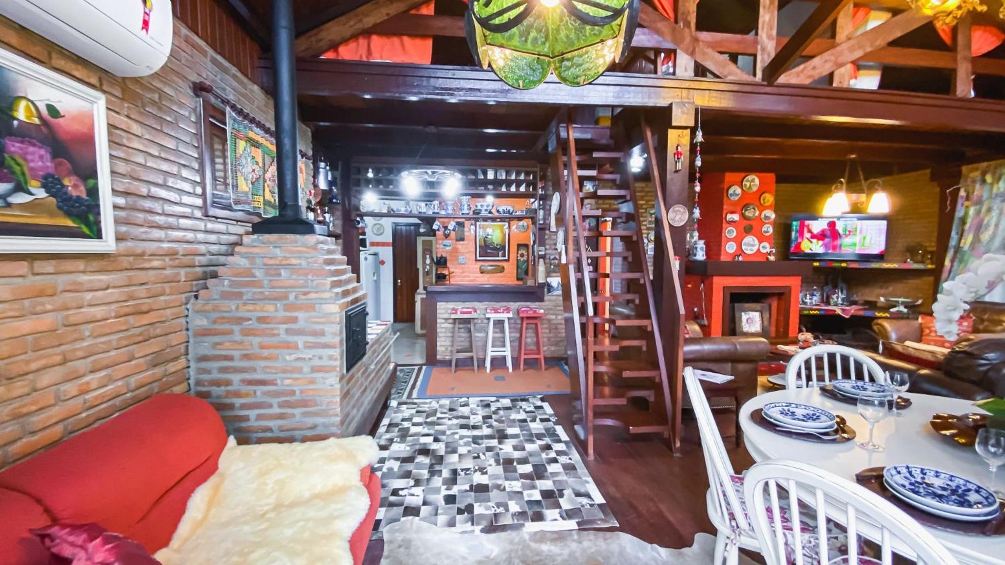 Locar-in Gramado - Meu Cantinho na Serra 10 pax