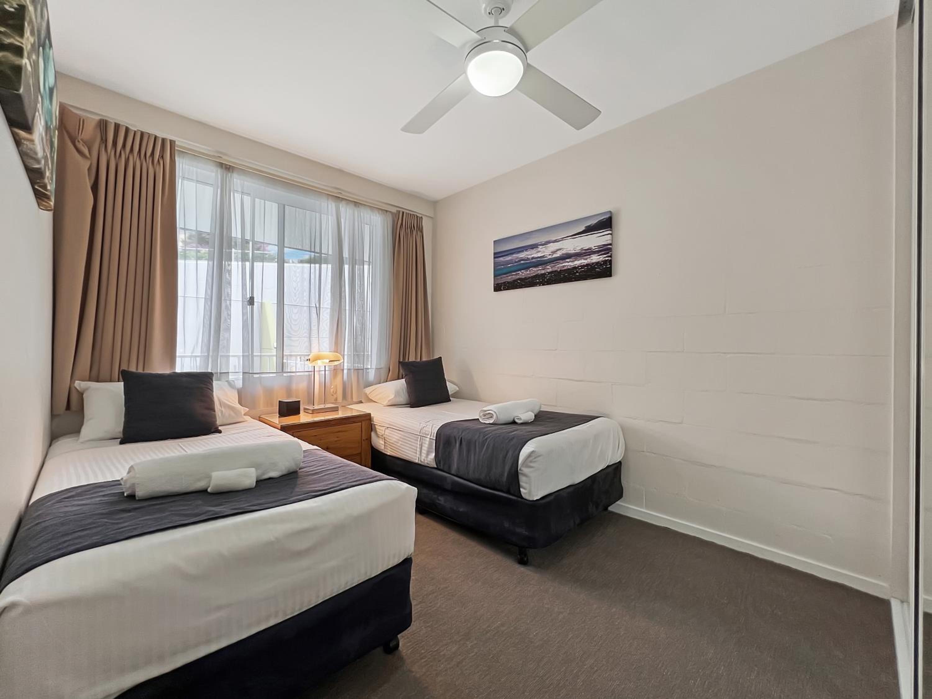 Albacore Apartments
