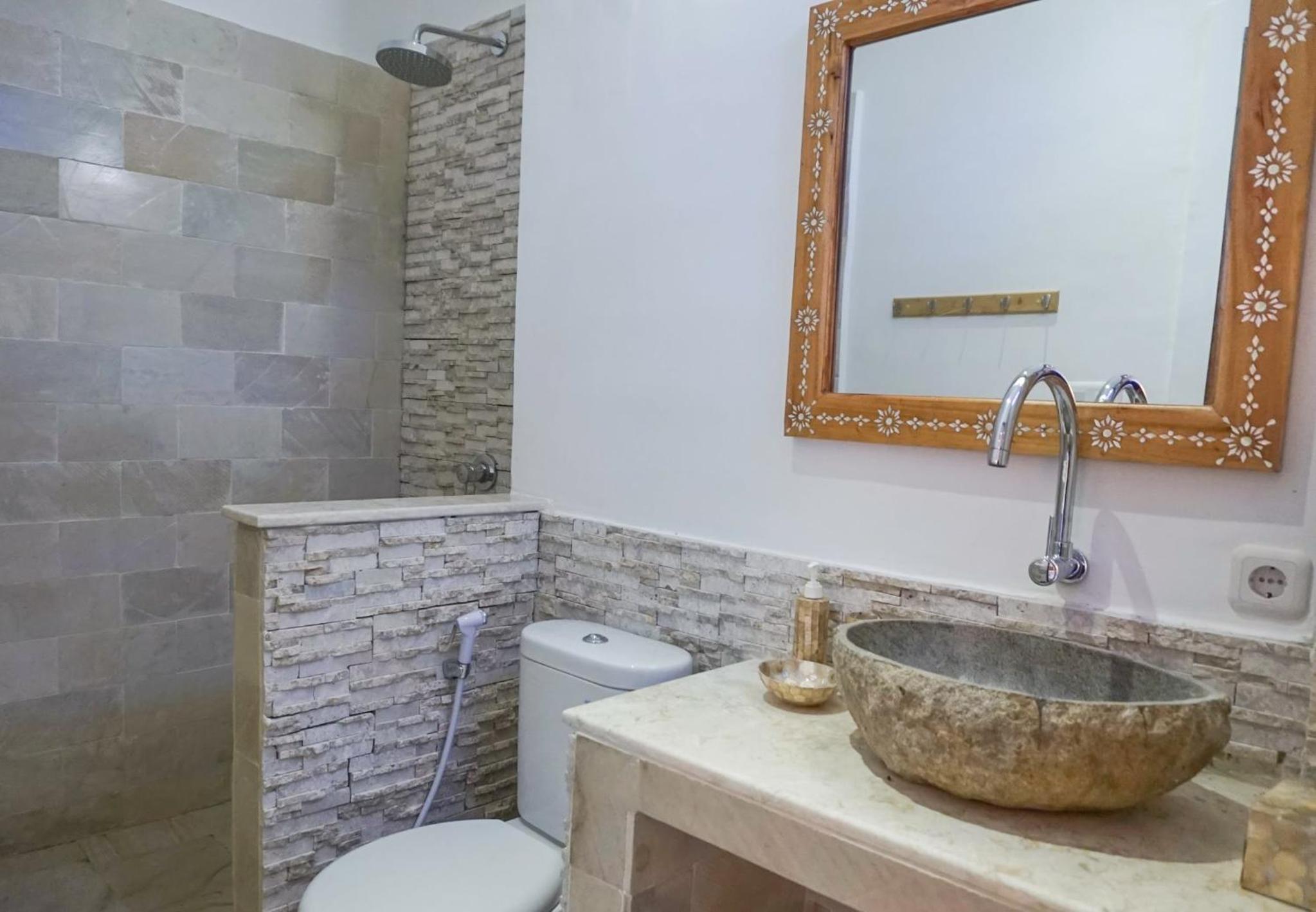 Soraya Yoga Wellness Center, Gili Trawangan - 11