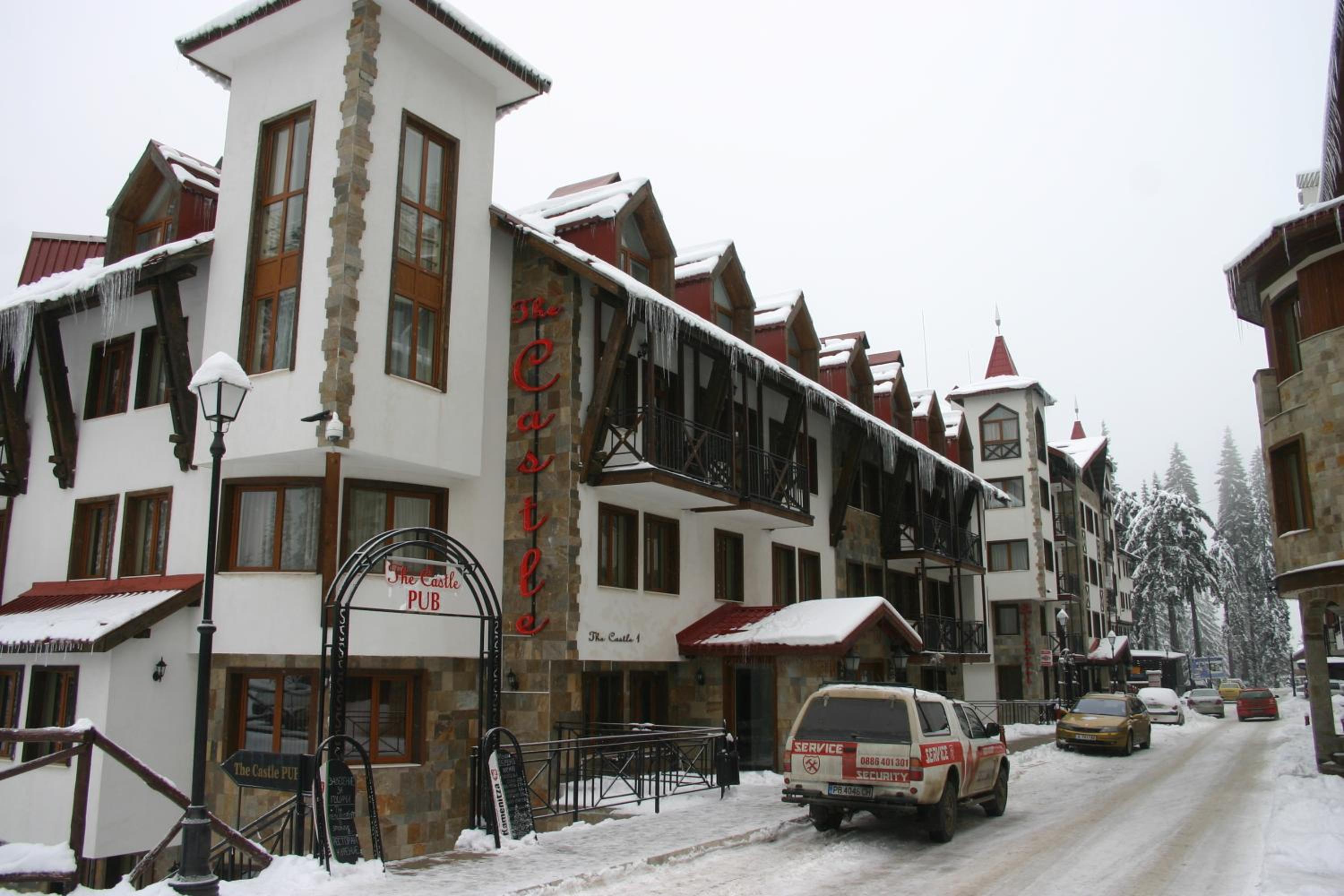The Castle Complex - Apartment 401