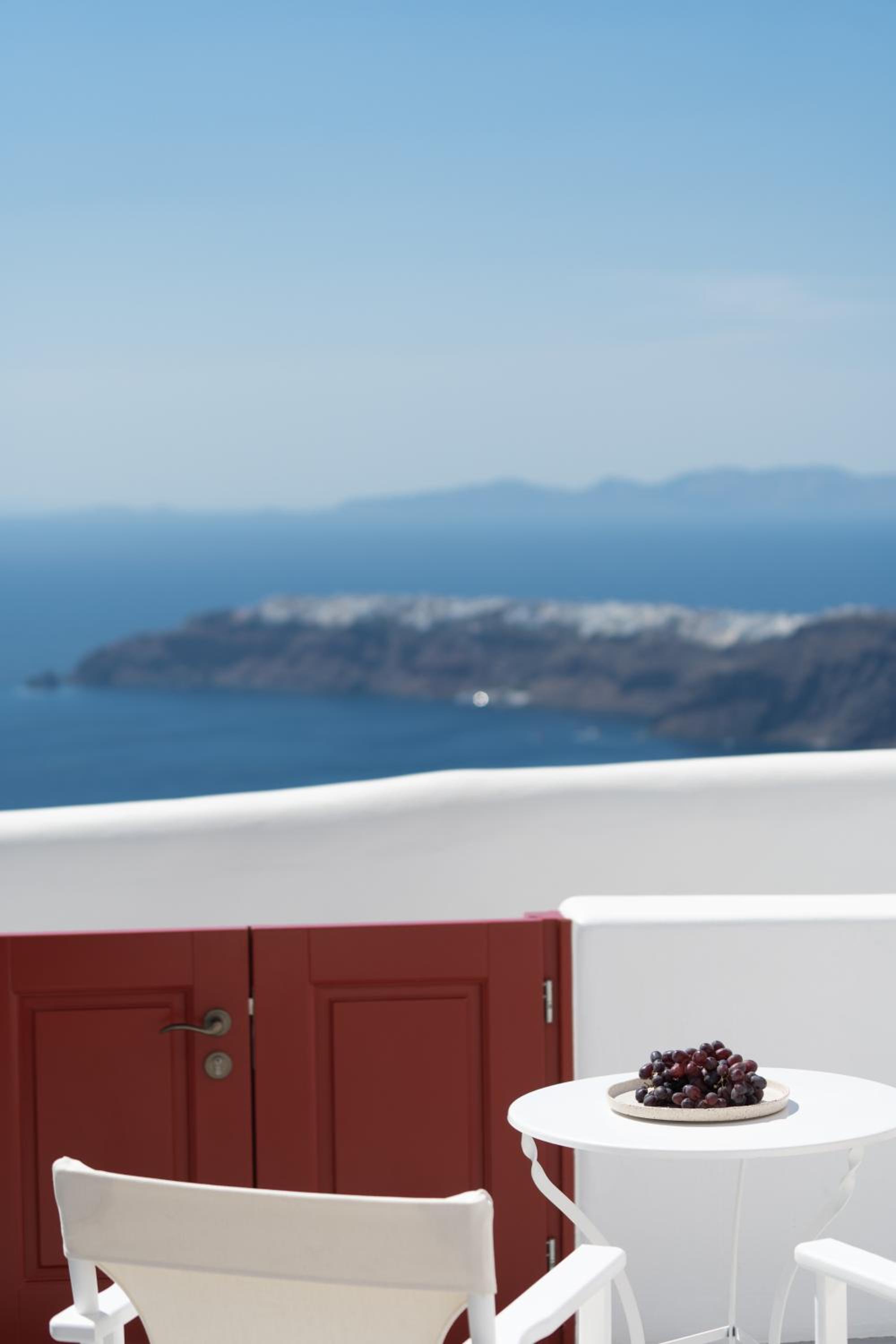 Serendipity Cliffside Villa & Suites