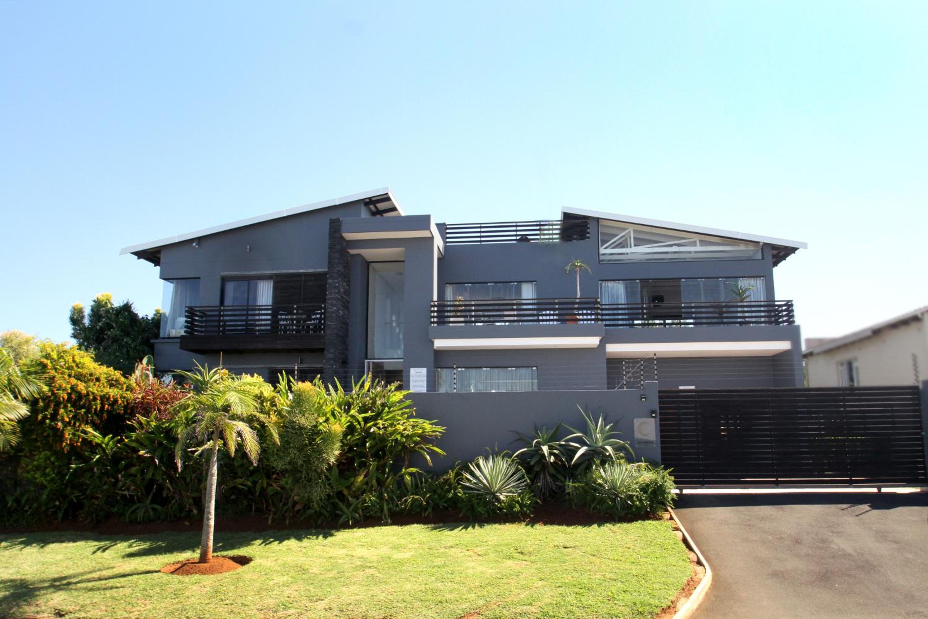 Hotel Sea Dreams Guesthouse - Image 1