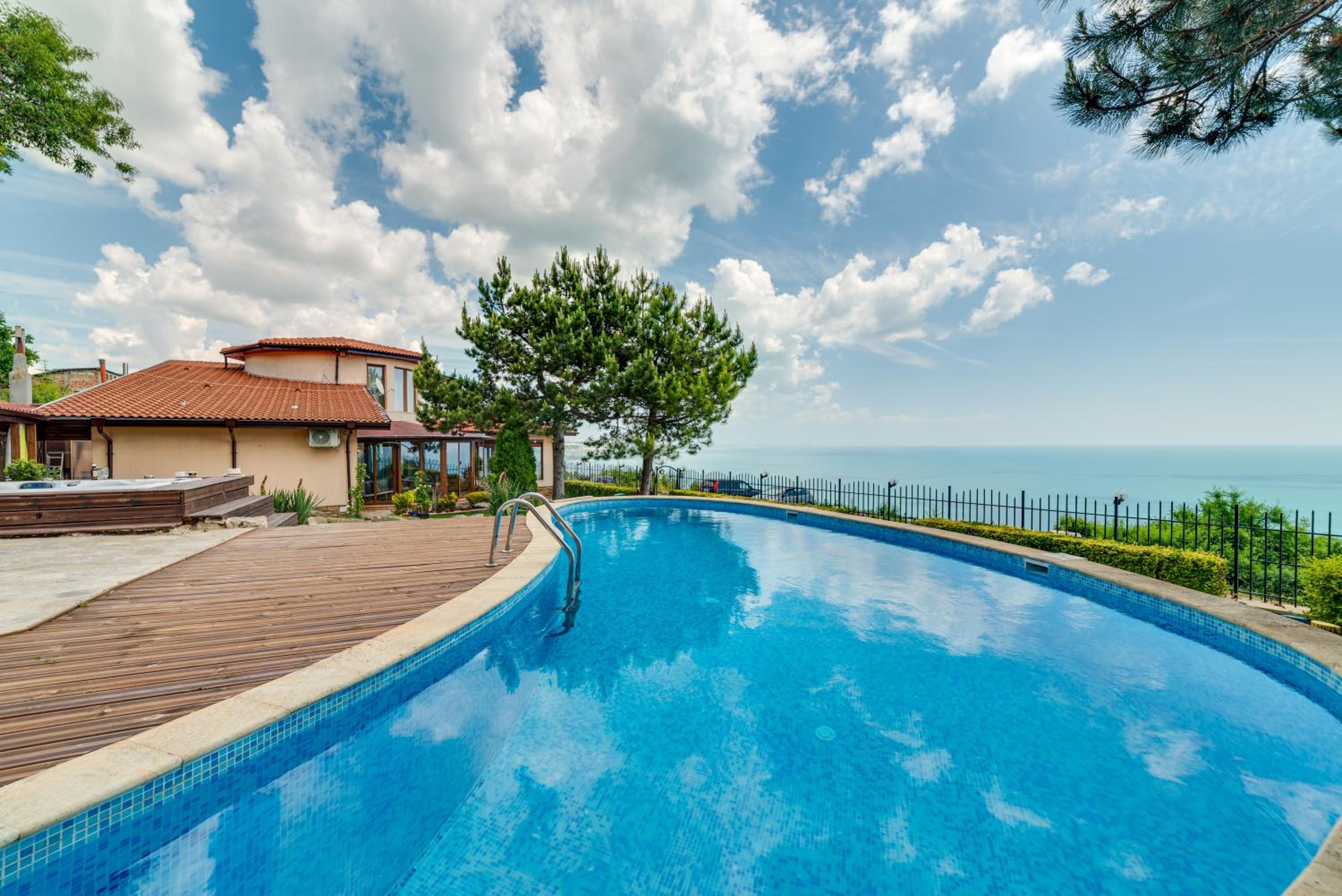 Sunny House Izgrev view 4