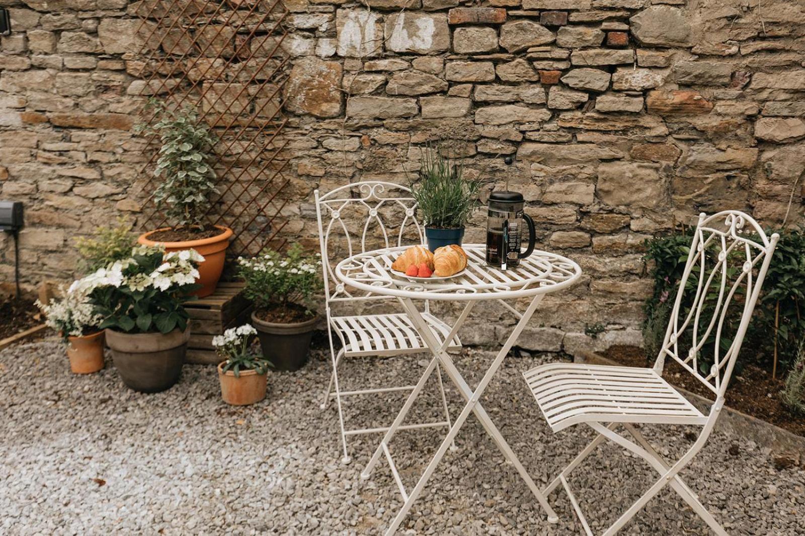 WENSLEYDALE, OLD SCHOOL ROOMS - Ground Floor Luxury Apartment in Richmond, North Yorkshire view 4