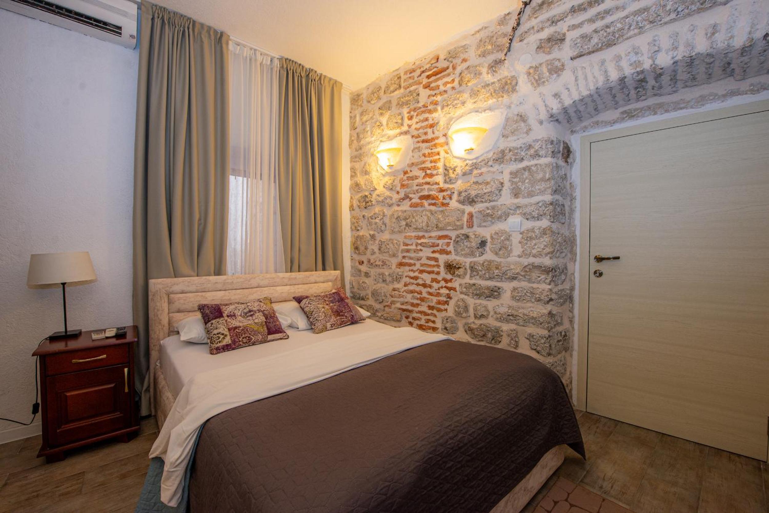 Antika Guesthouse view 2