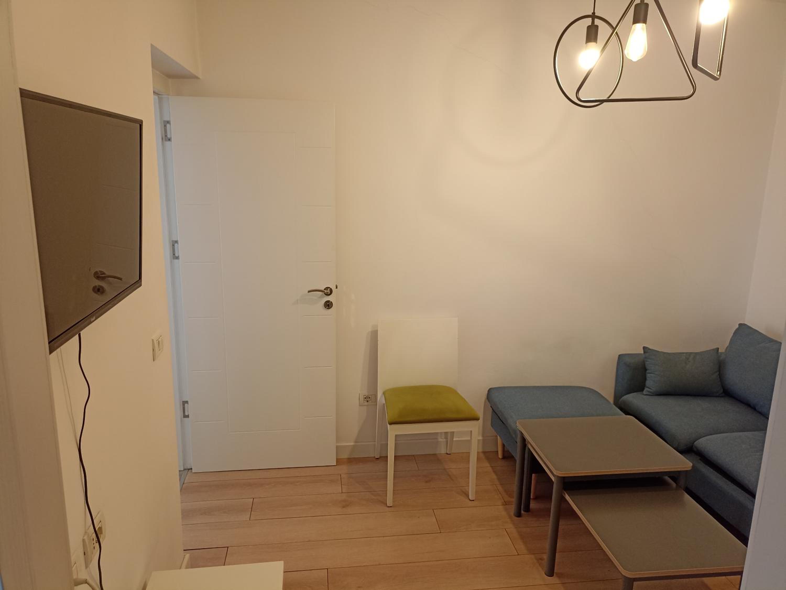 Lovely 1 bedroom apartment near Eye of Tirana