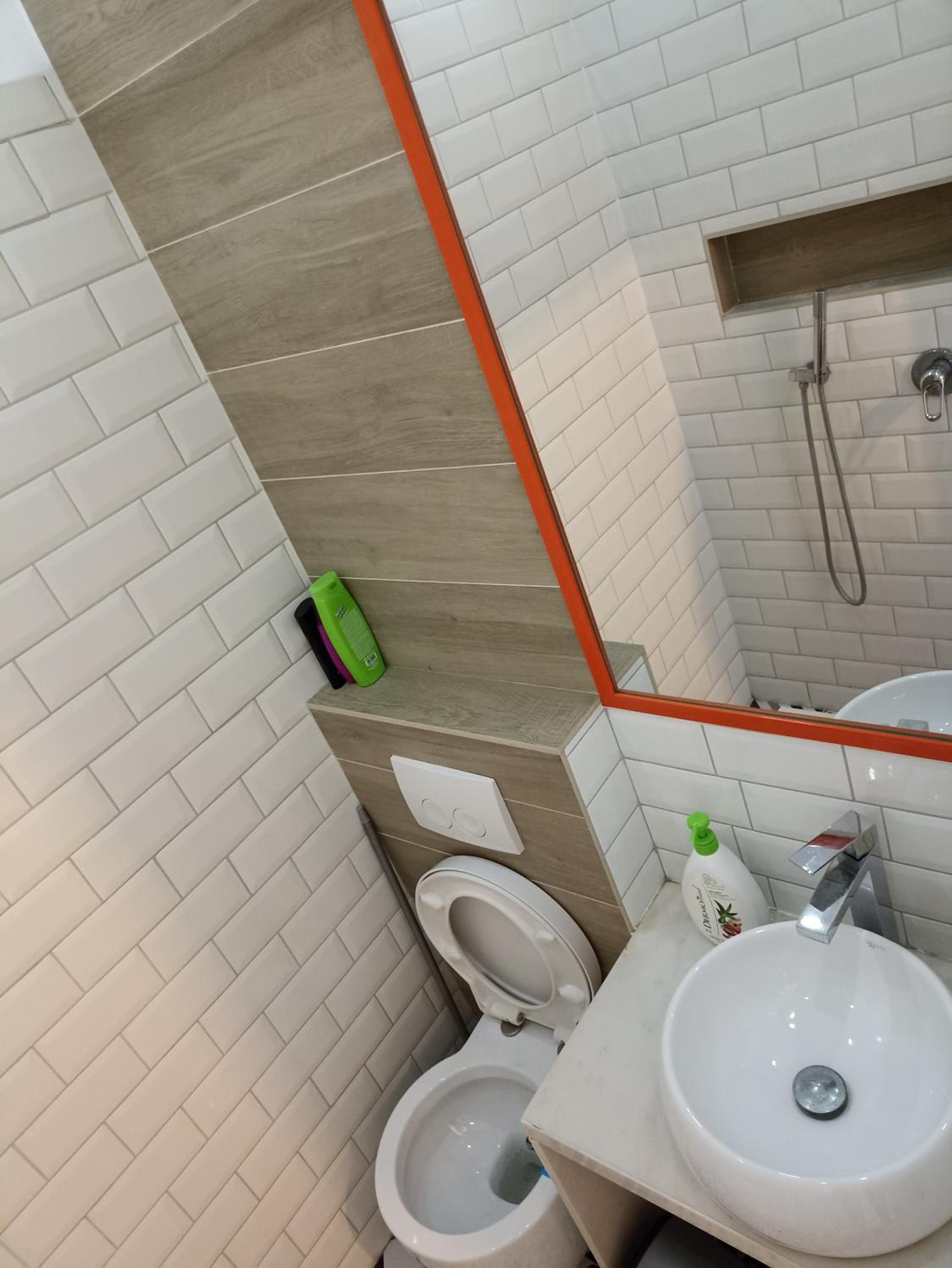Lovely 1 bedroom apartment near Eye of Tirana