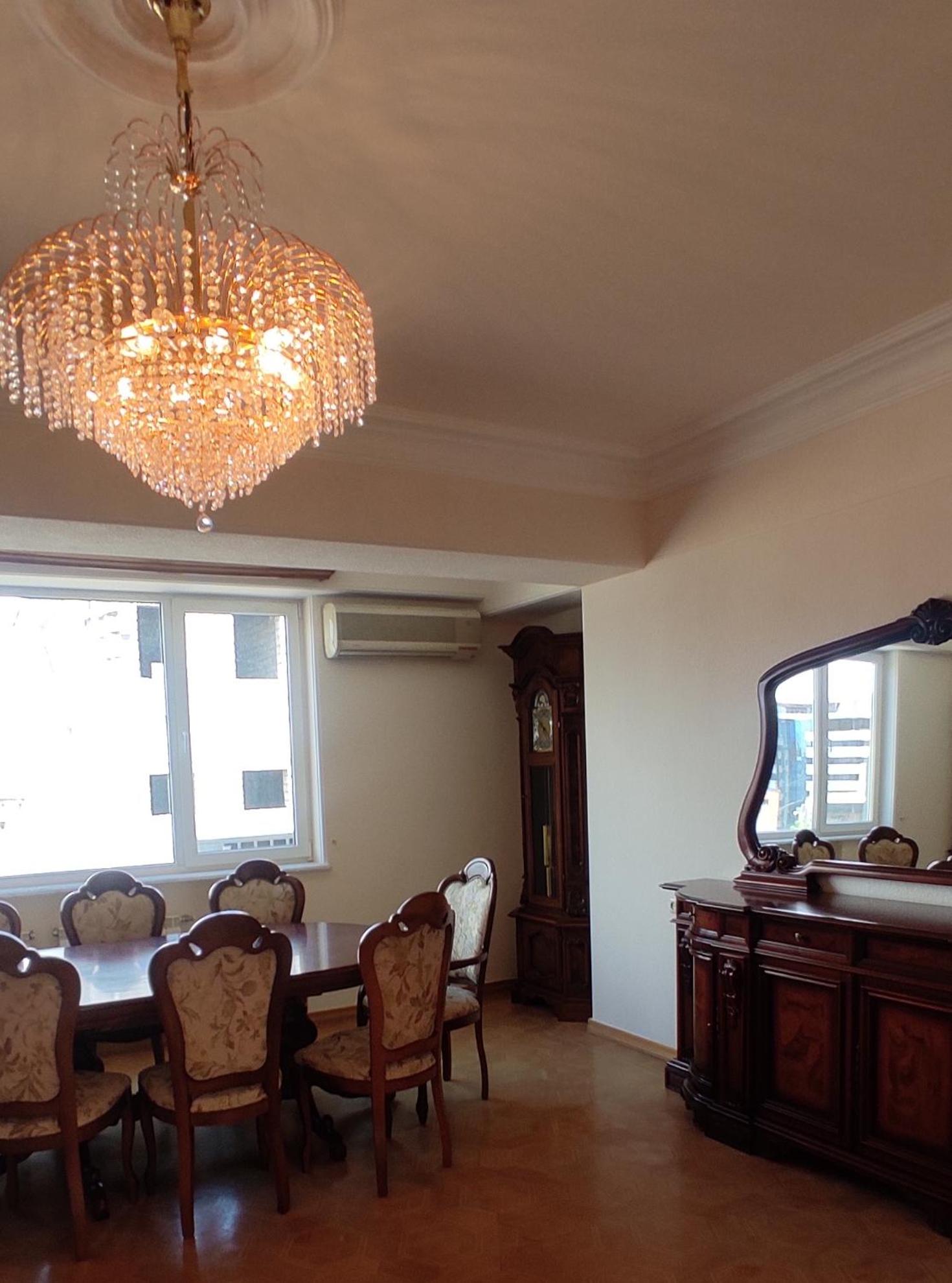 Big Apartament On Republic Square